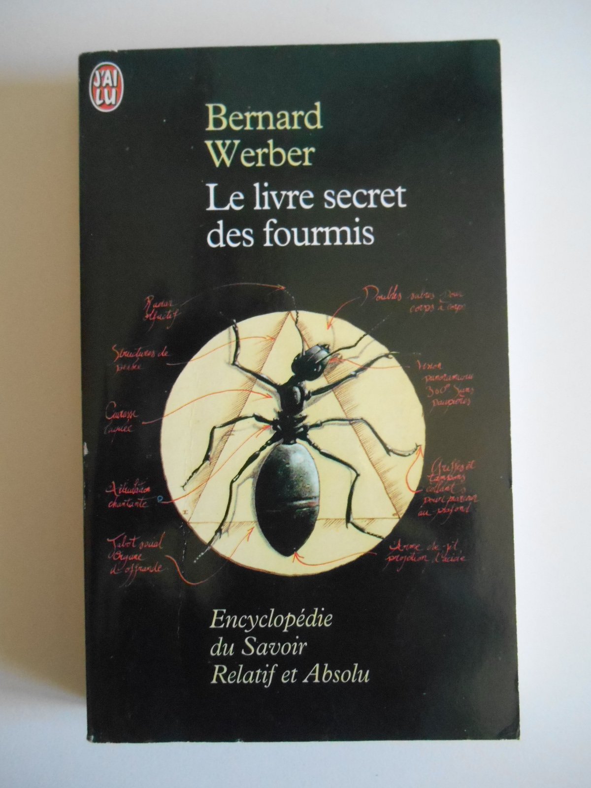 Le Livre secret des fourmis 9782290147412