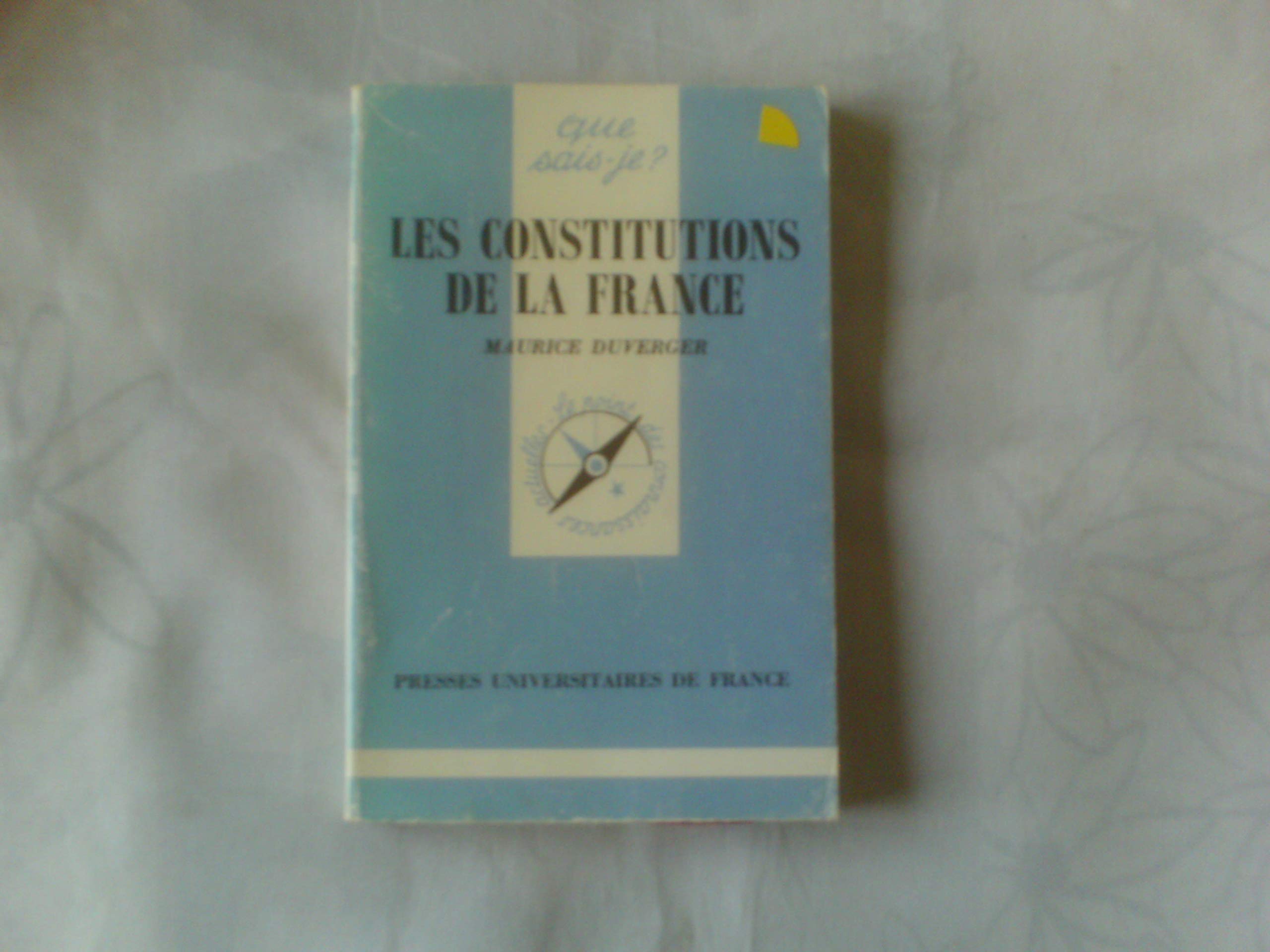 Les Constitutions de la France 9782130438045