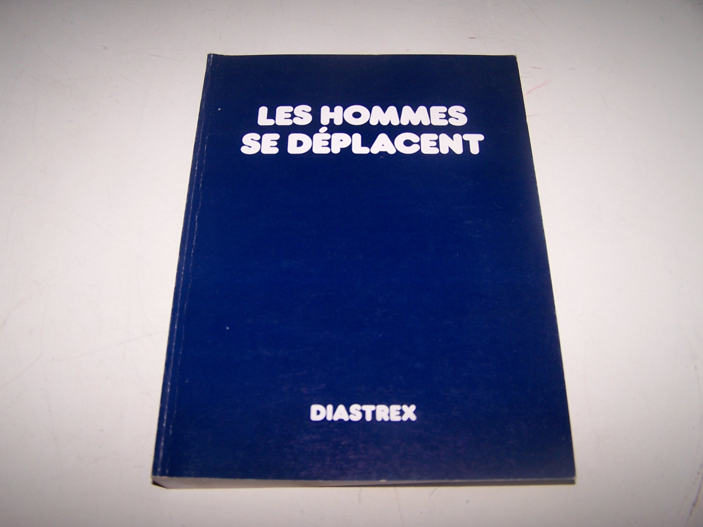 Les hommes se deplacent 4750087010008