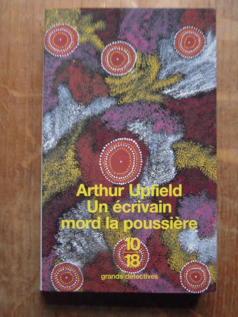 Un écrivain mord la poussière 9782264028983