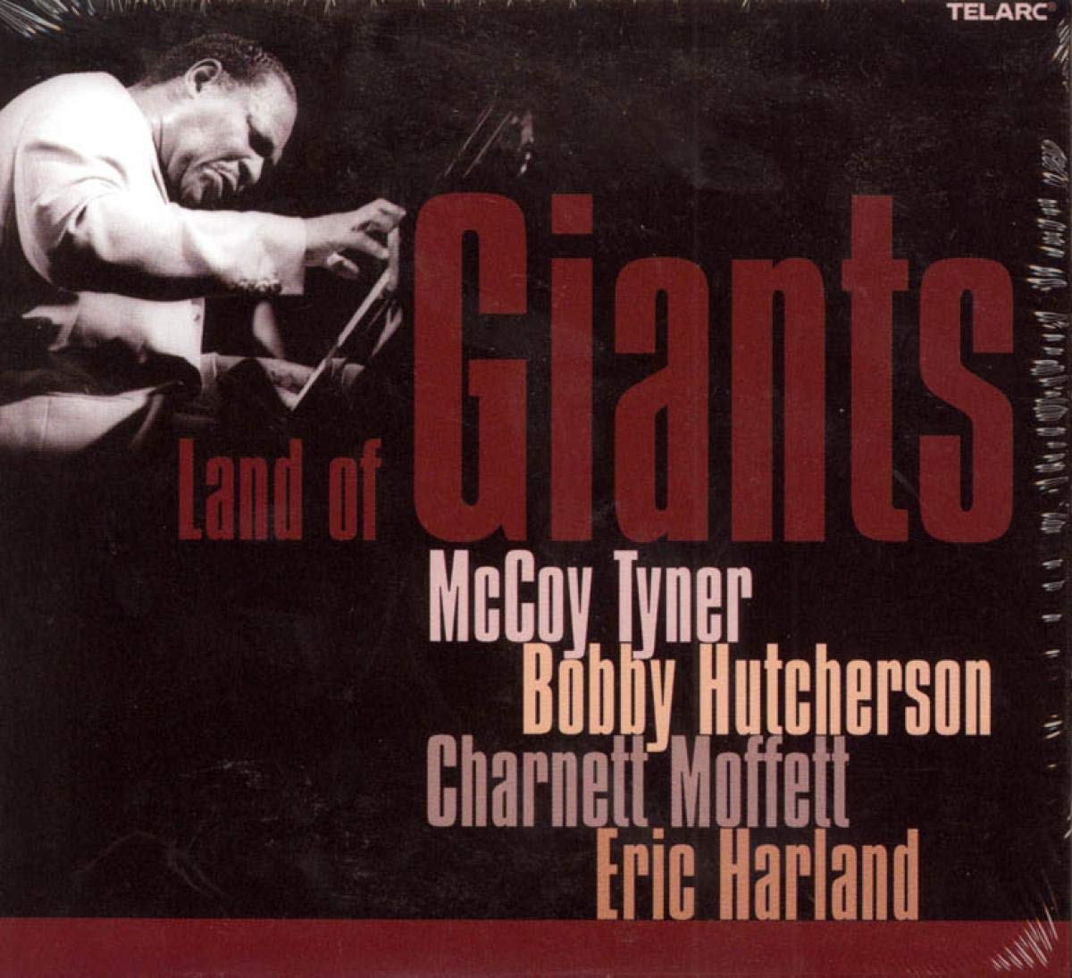 Land of Giants 9786307820060