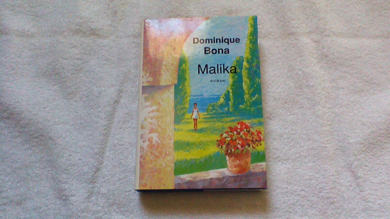 Malika 9782286040758