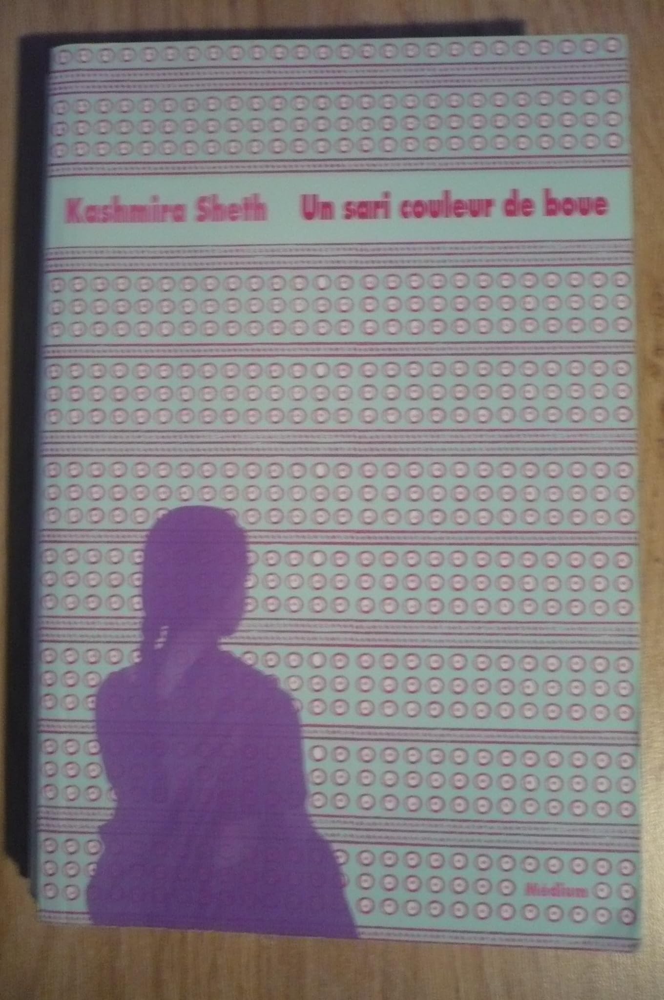 Un sari couleur de boue 9782211093927