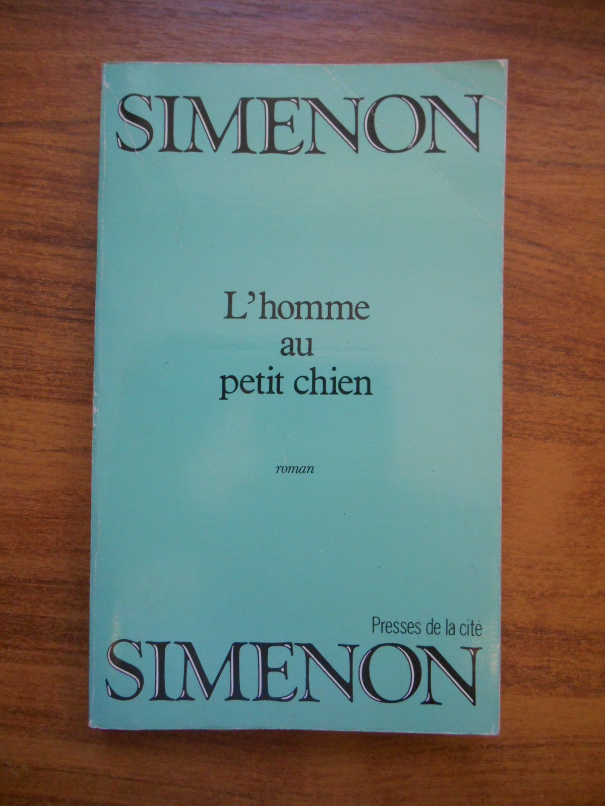 L'Homme au petit chien 9782285002733