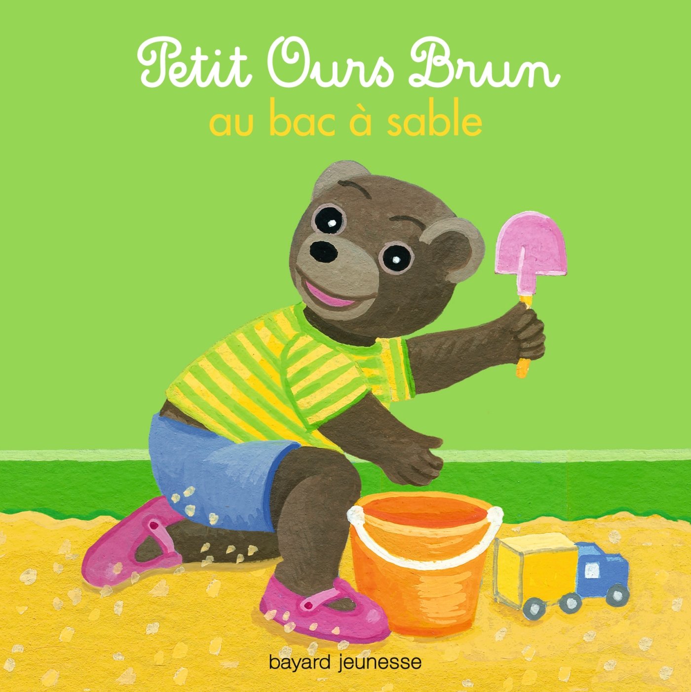 Petit Ours Brun au bac à sable 9782747046497