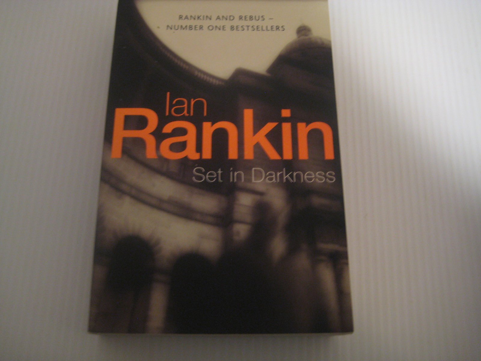 Set in Darkness 9780752832463