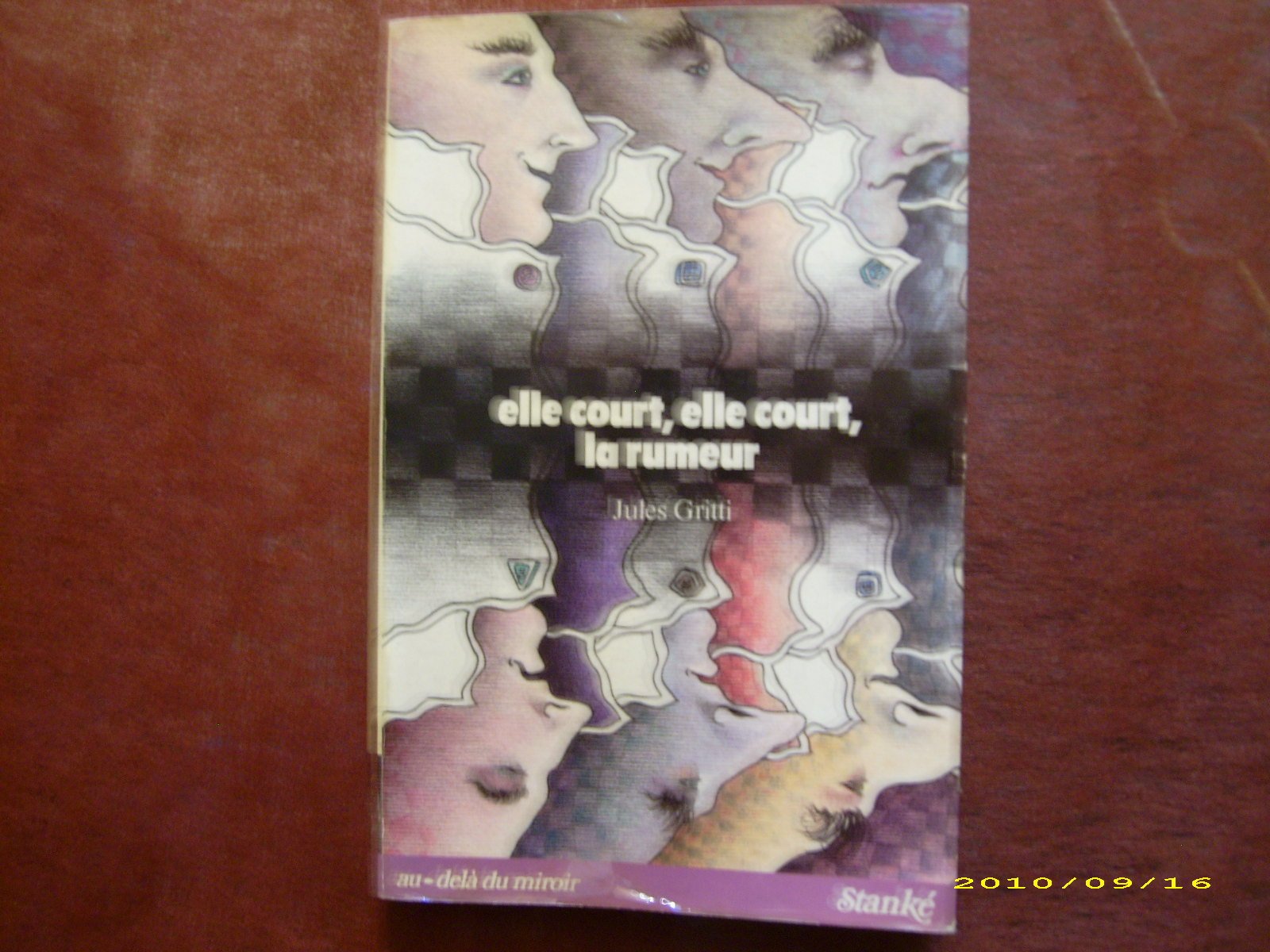 Elle court, elle court, la rumeur (Collection Au-delà du miroir) 9780885661091