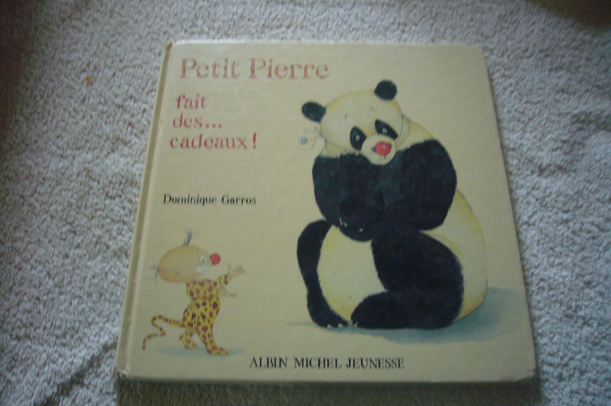 Petit Pierre fait des cadeaux ! 9782226049575