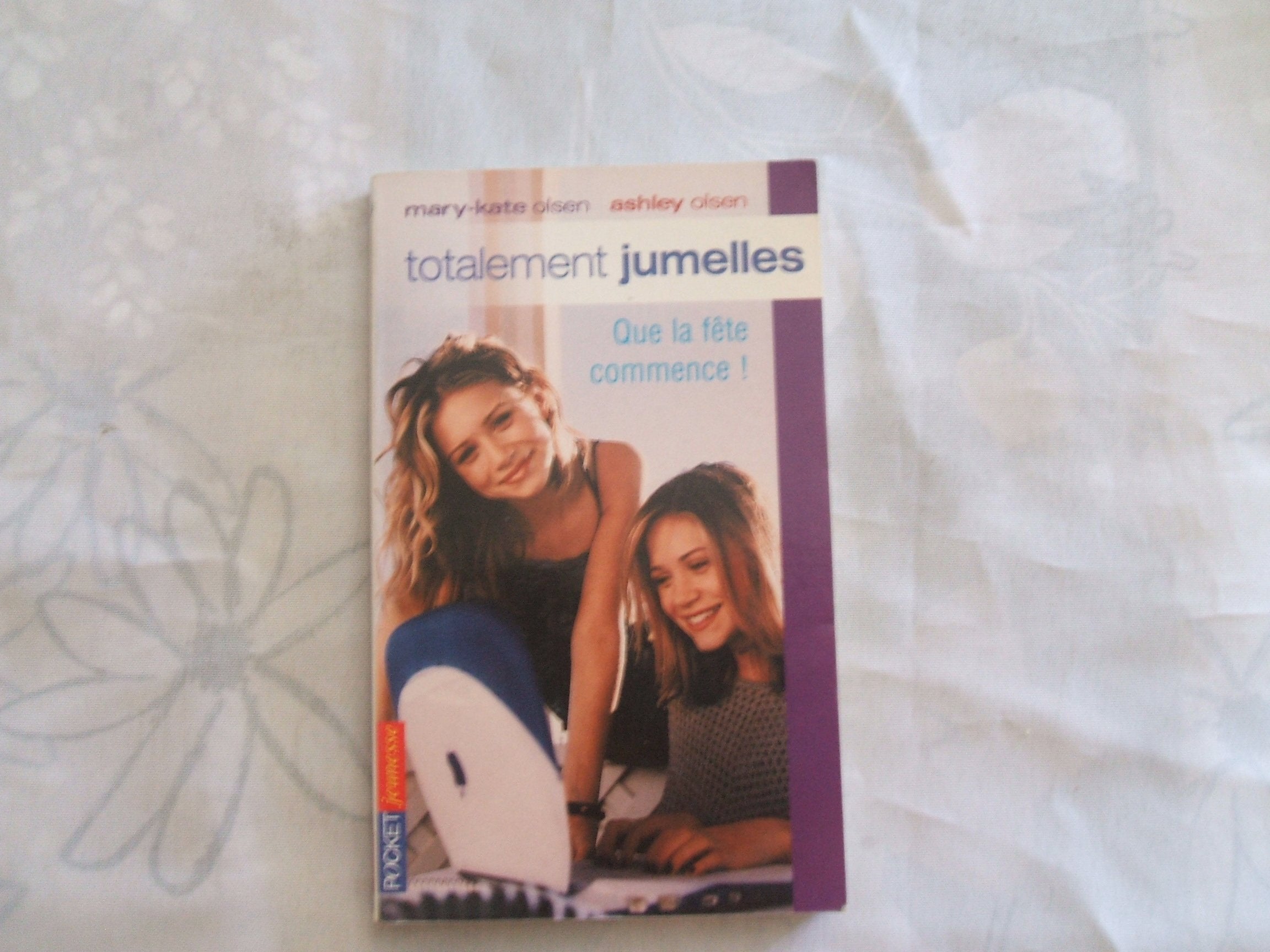 TOTAL JUMELLES N02 QUE FETE 9782266138734