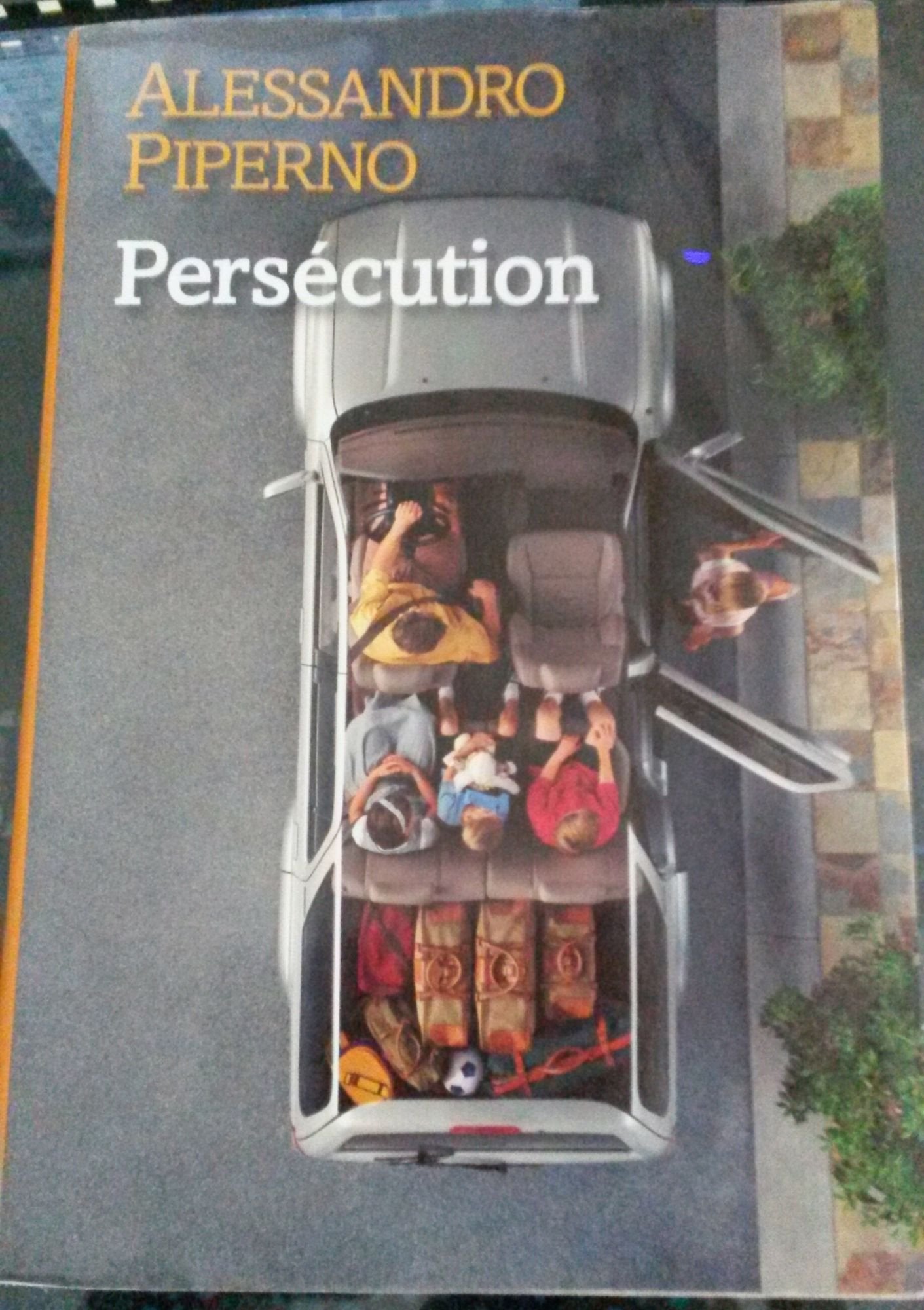 PERSECUTION 9782298050325