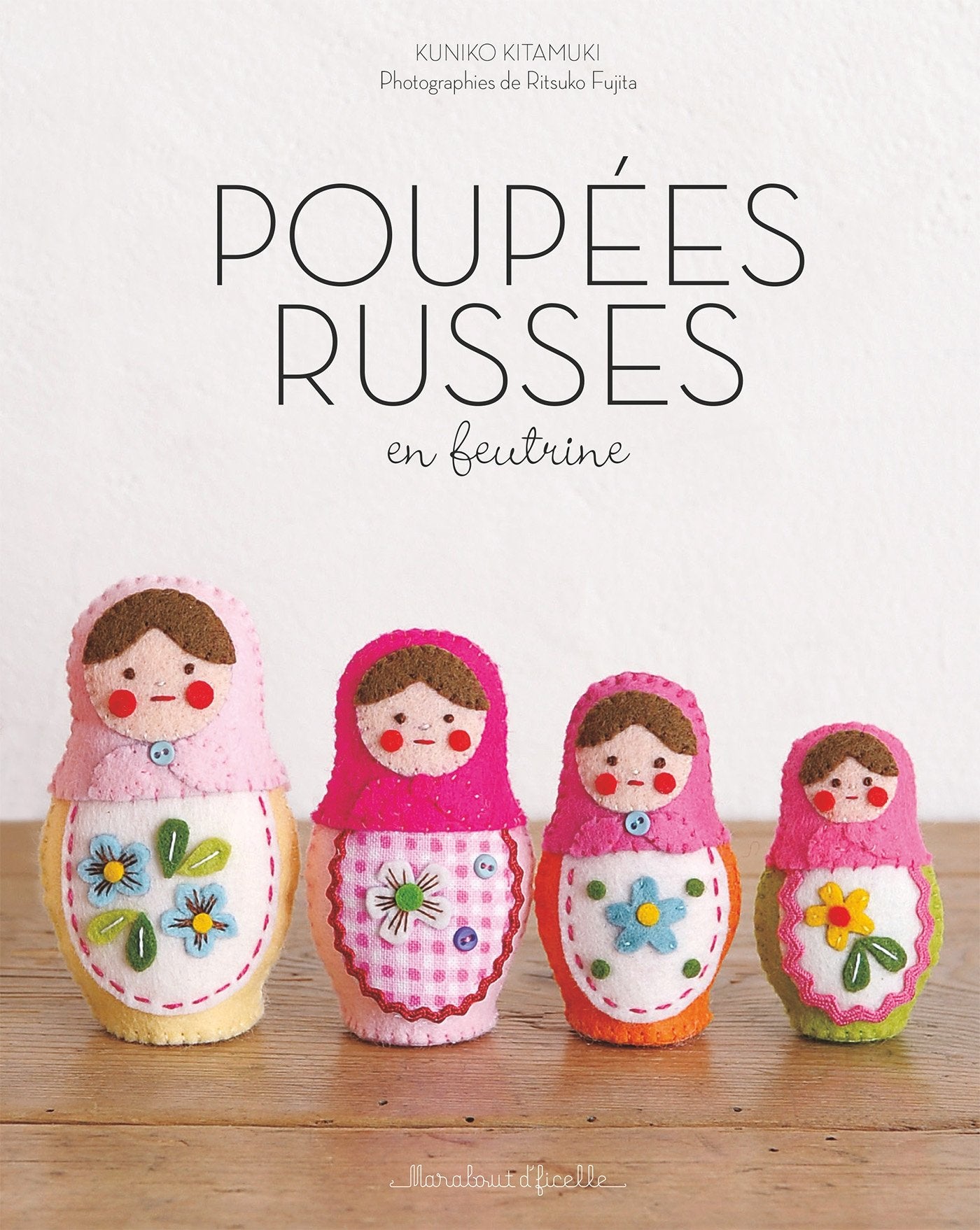 Poupées russes en feutrine 9782501093712
