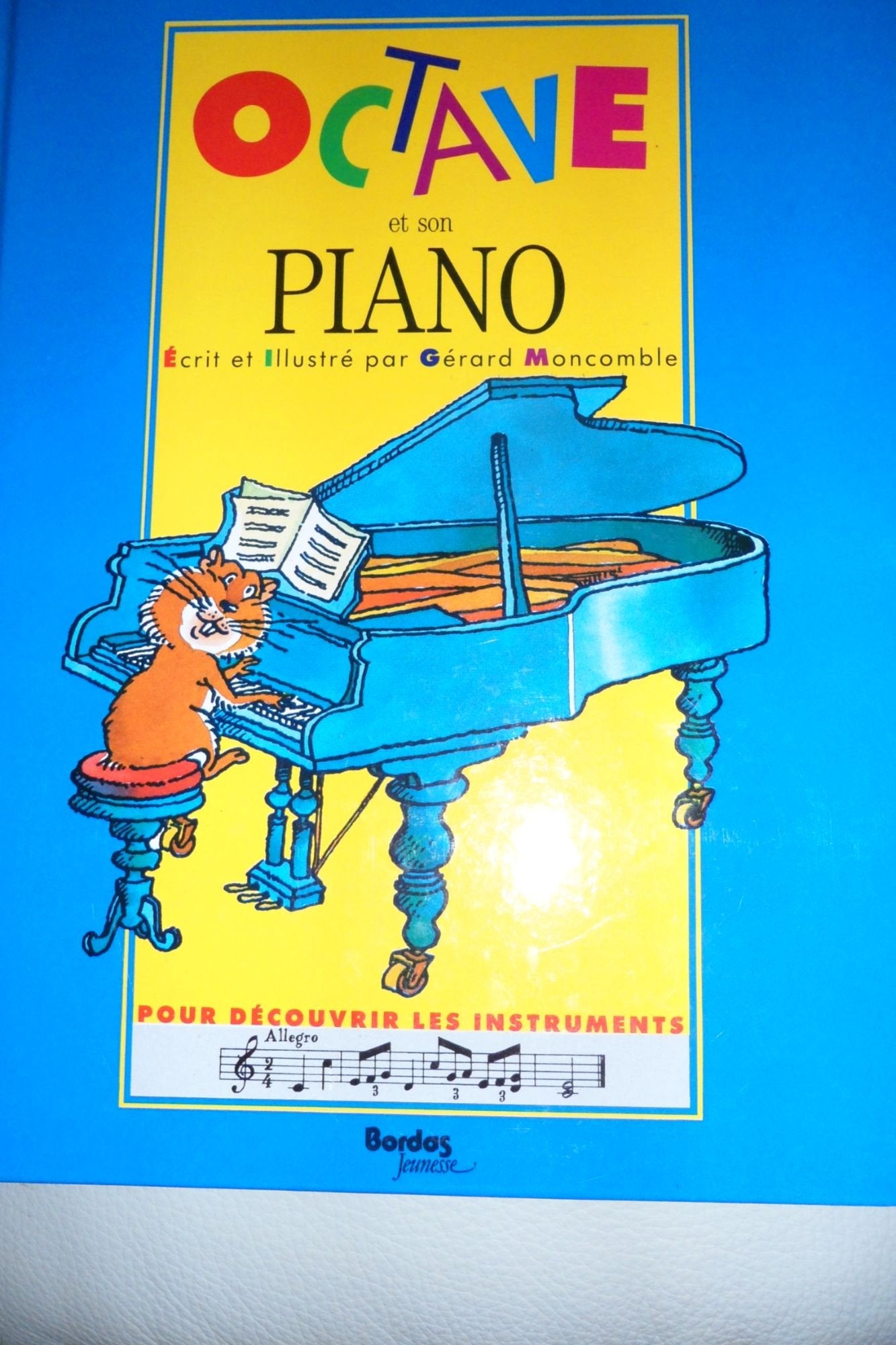 Octave Tome 2: Octave et son piano 9782040183912