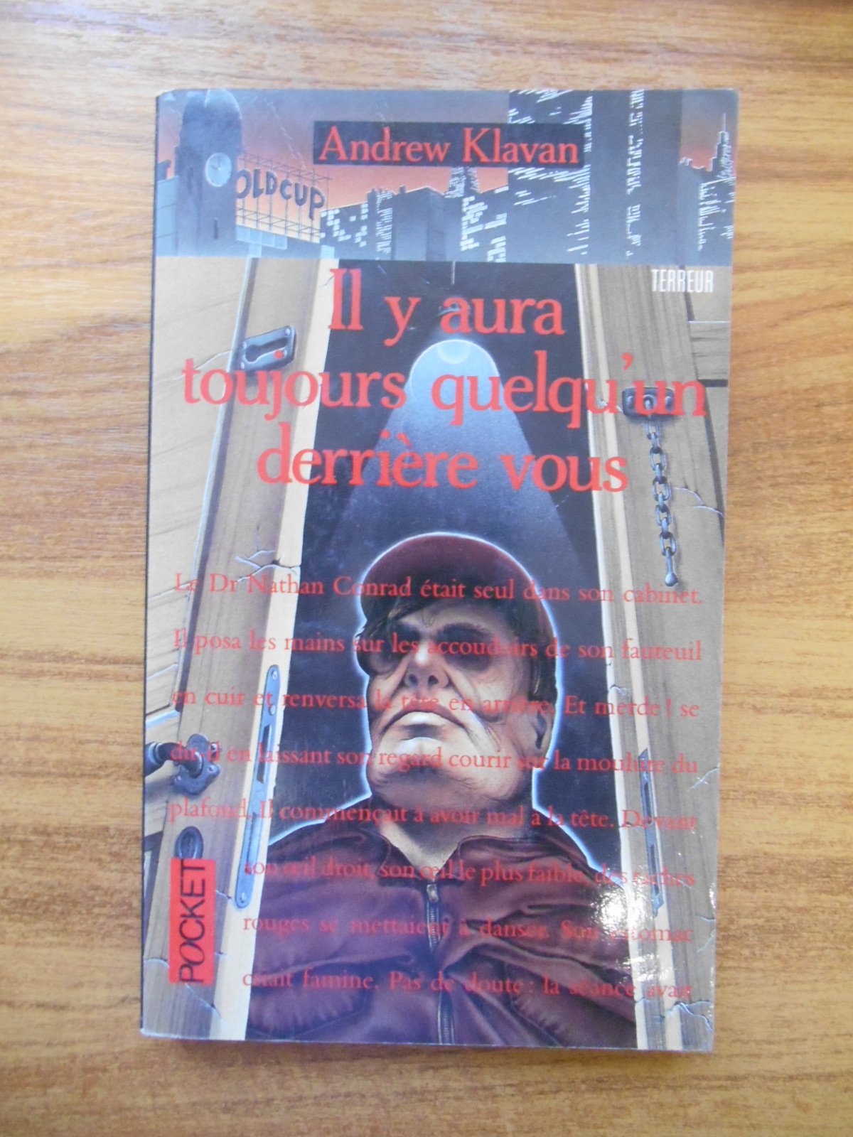 Il y aura toujours quelqu'un derrière vous 9782266055840