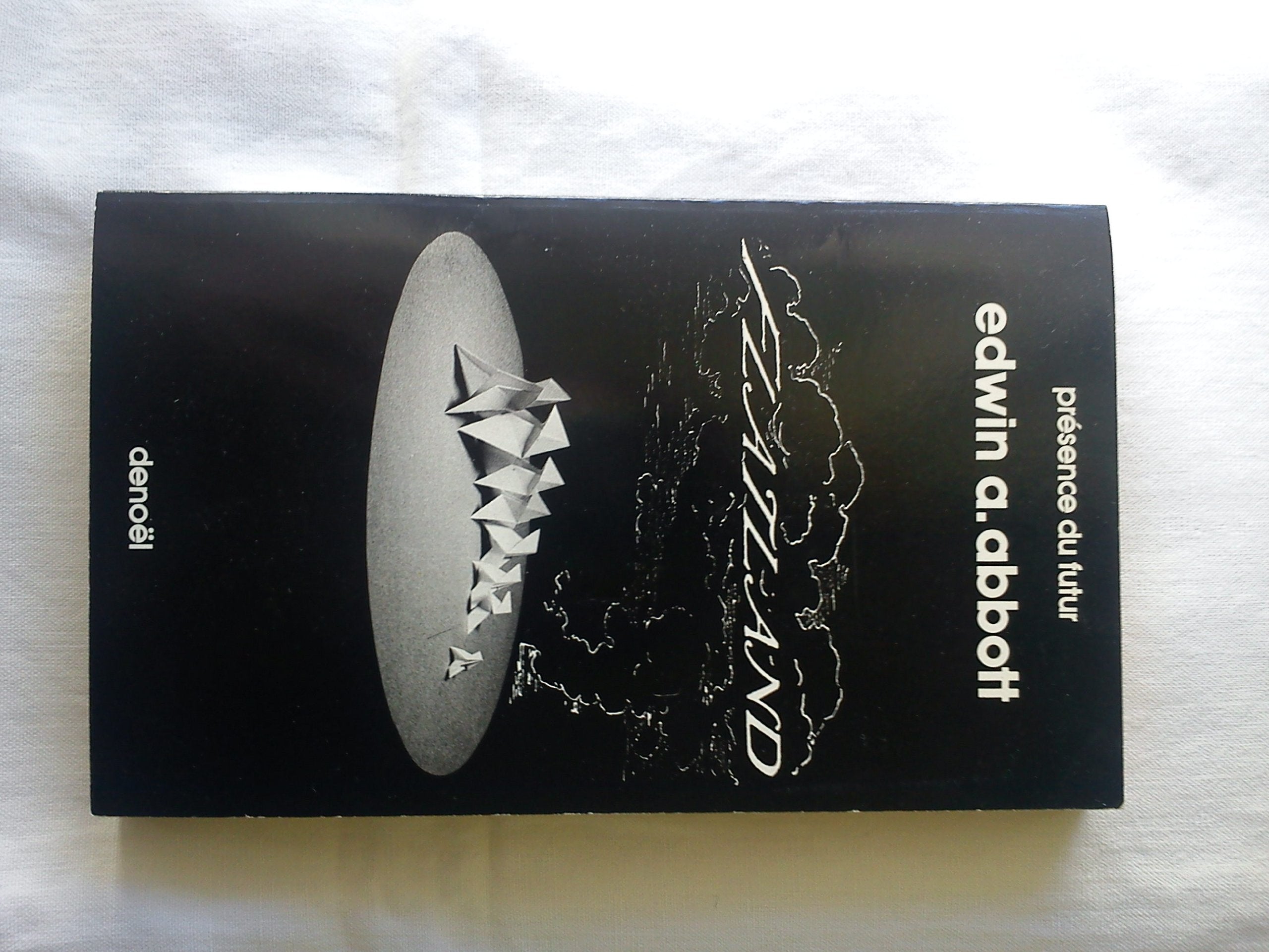 Flatland (une aventure a plusieurs dimensions) 9782207301104