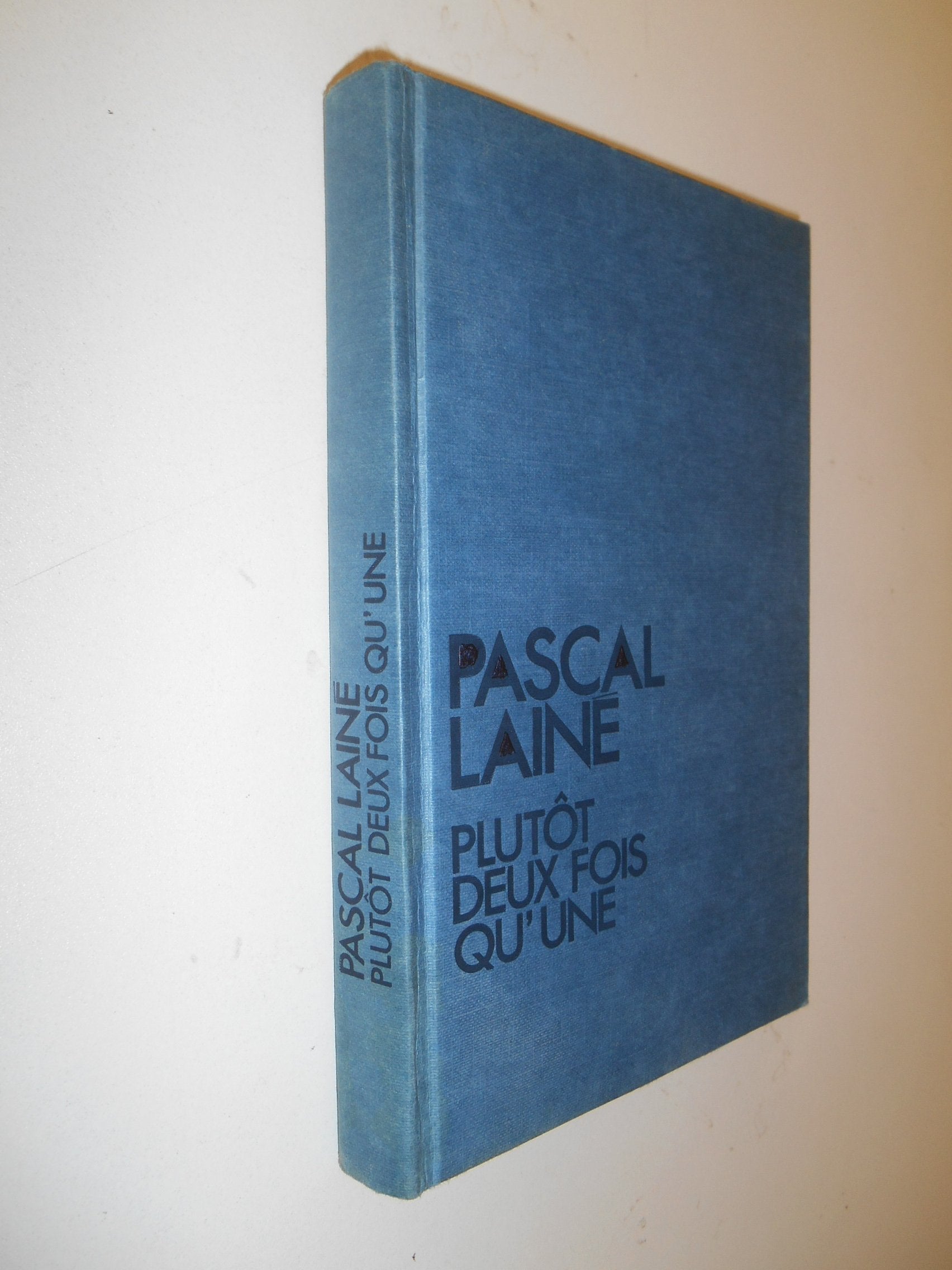 Plutôt deux fois qu'une 9782715213692