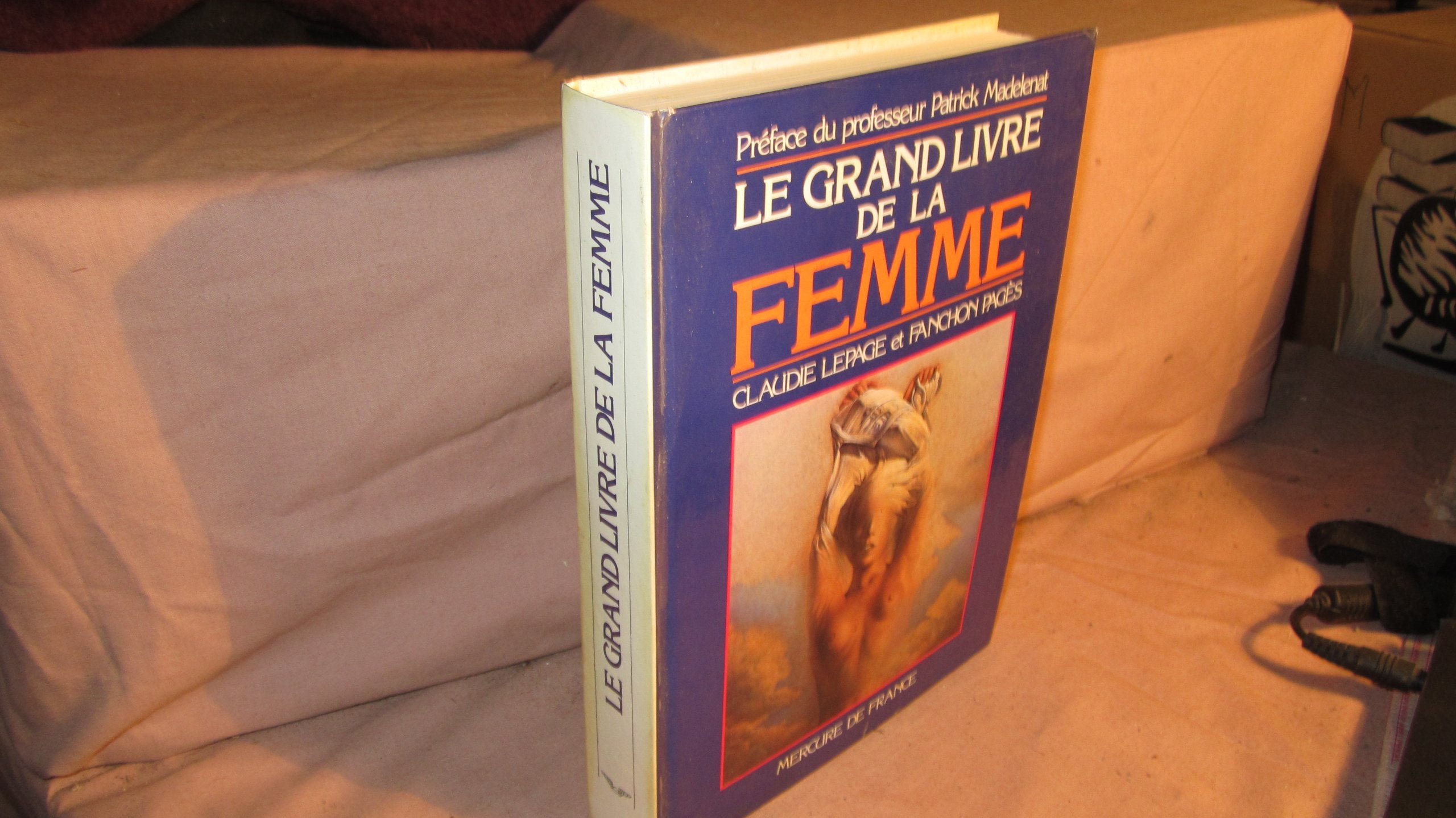 Le Grand Livre de la femme 9782715215085