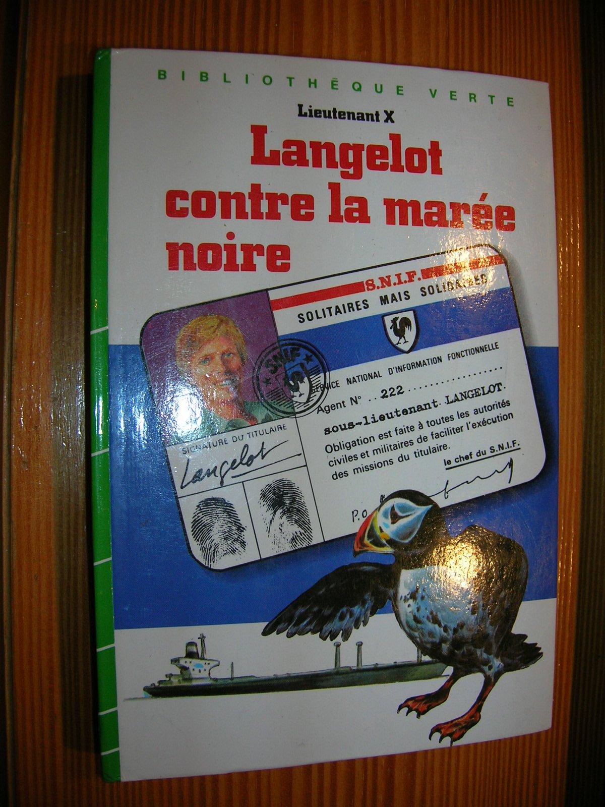 Langelot contre la marée noire 9782010073120