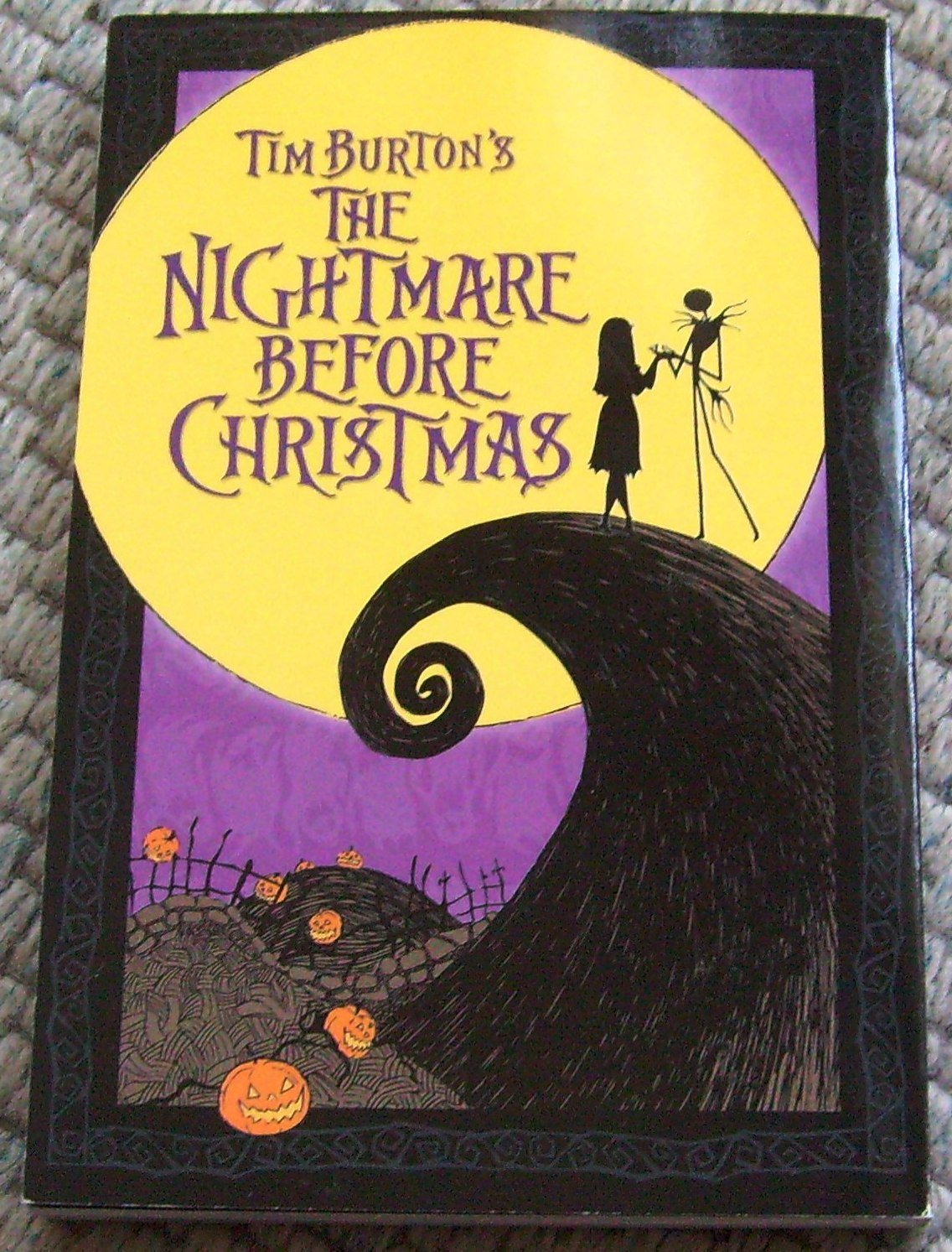 Tim Burton's The Nightmare Before Christmas 9780786838493