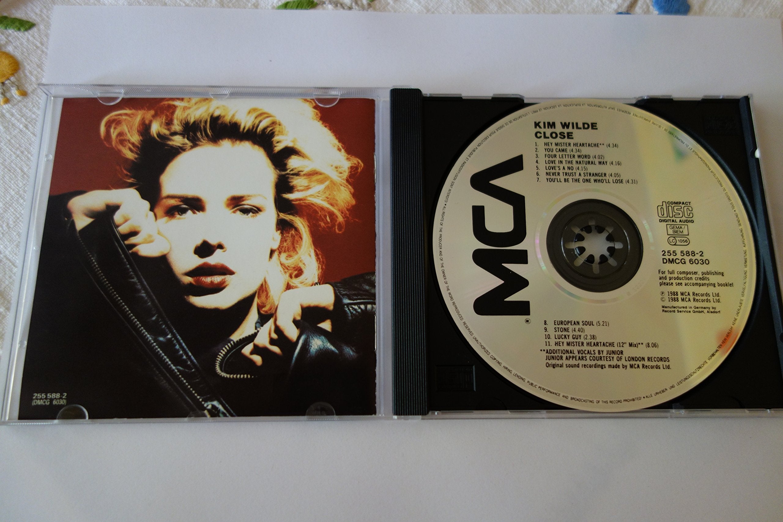 Close (1988) [Import] 0022925558824