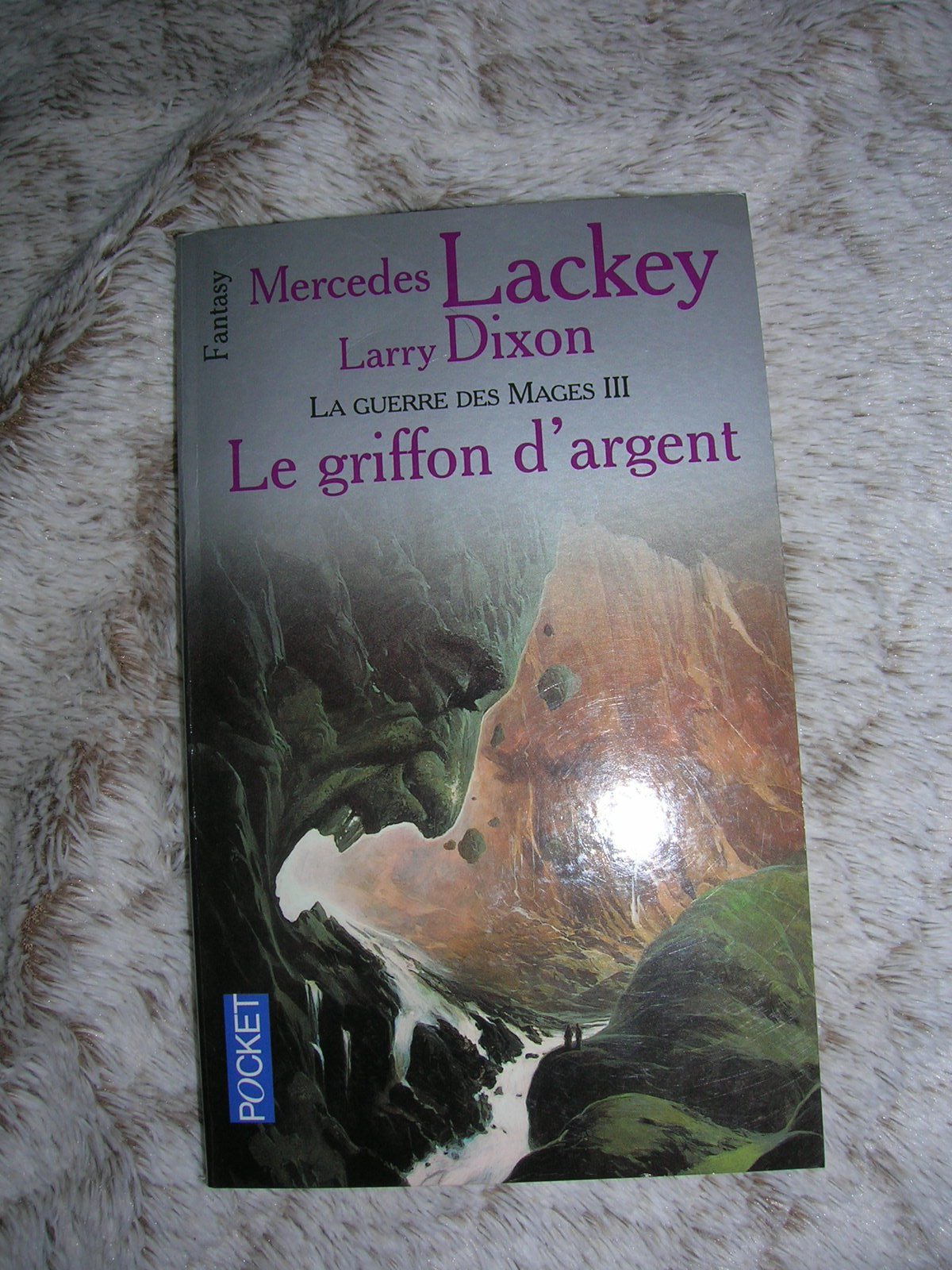 La Guerre des mages, tome 3 : Le Griffon d'argent 9782266088763