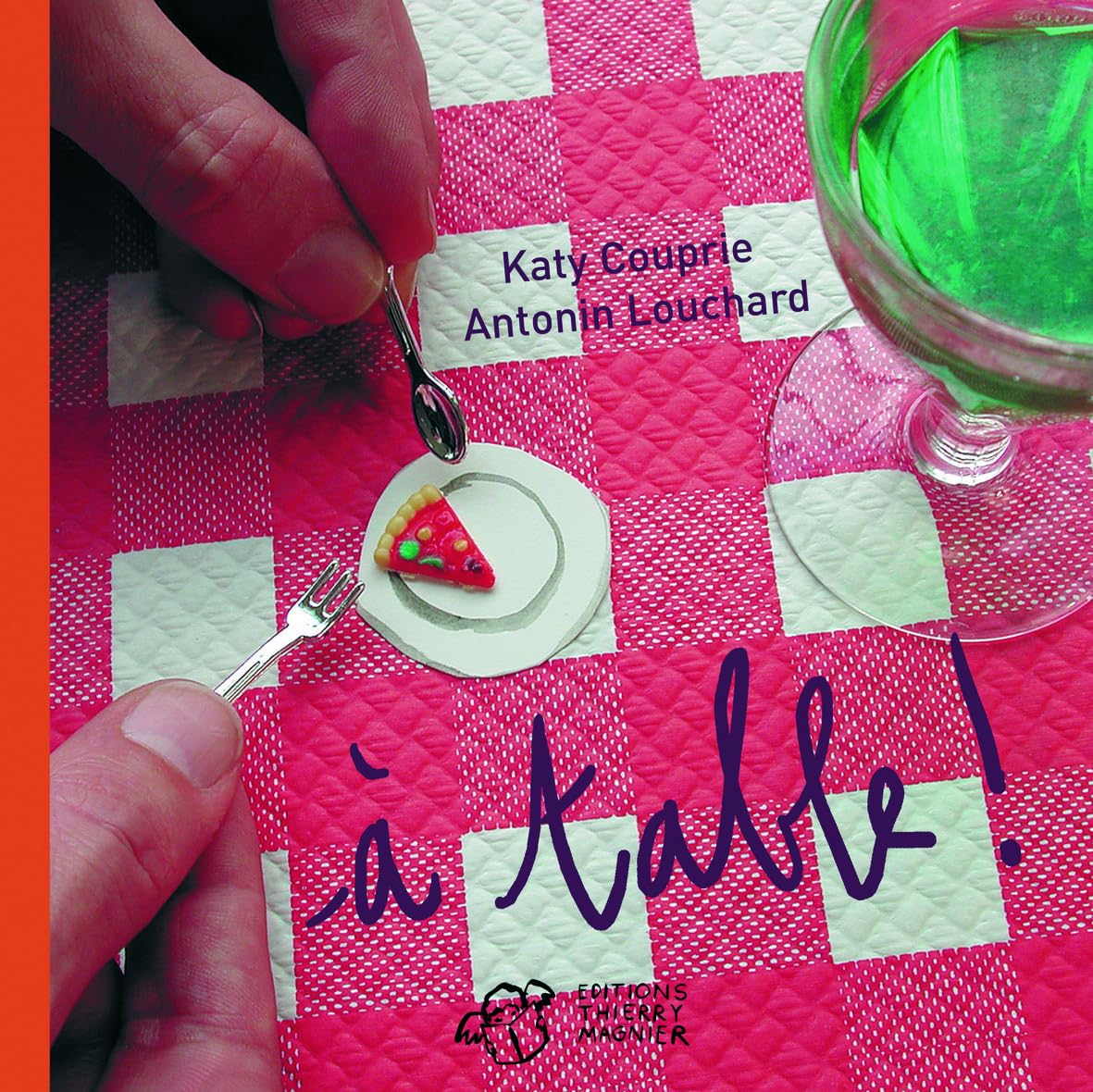 A table ! 9782844207029