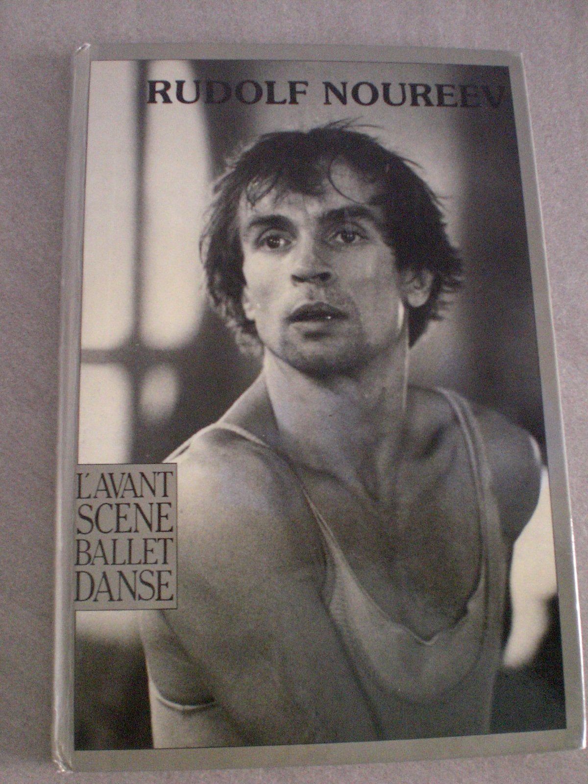 RUDOLF NOUREEV l'avant scene ballet dans spécial RUDOLF NOUREEV 9789999999991