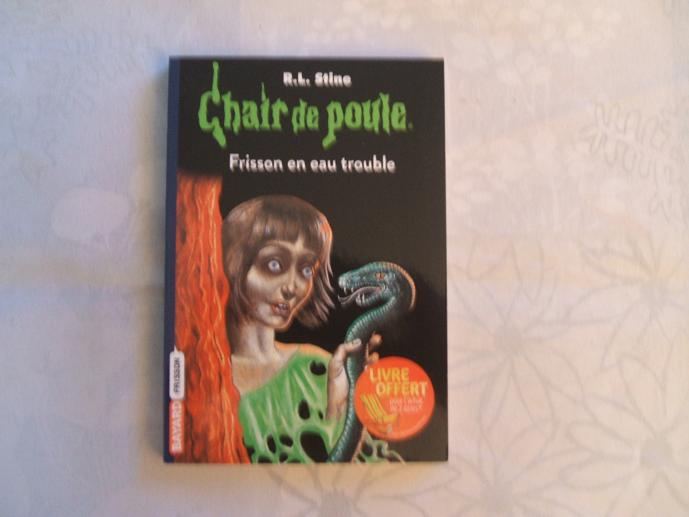 Frissons en eau trouble 9782747001434