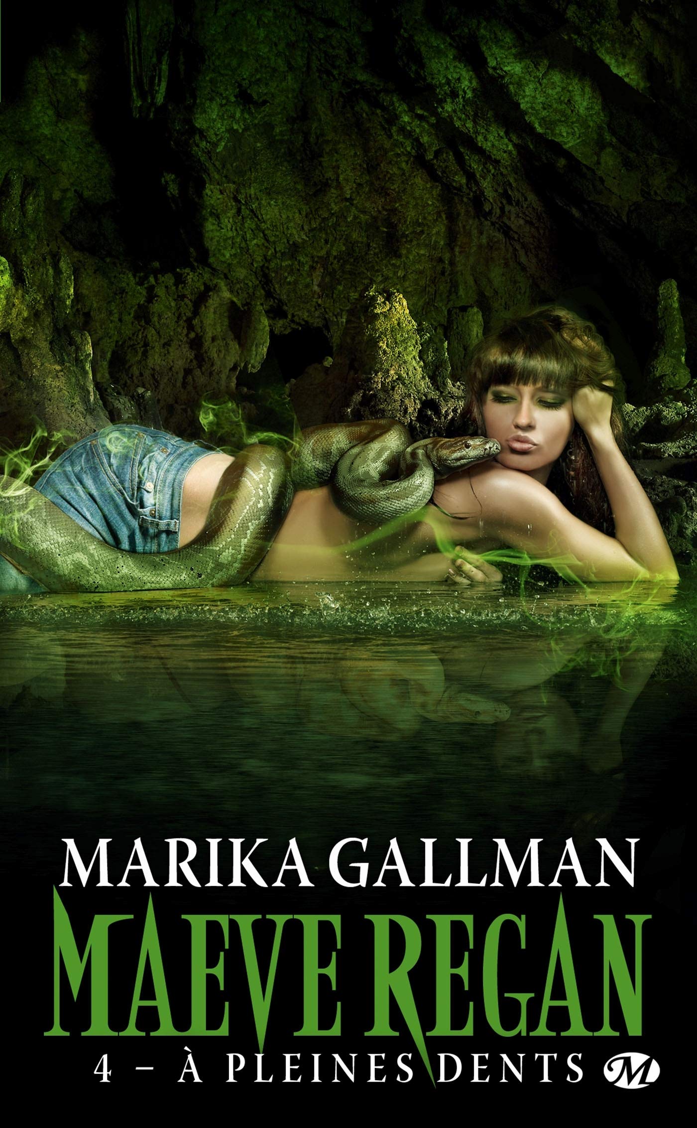 Maeve Regan, Tome 4: À pleines dents 9782811209810