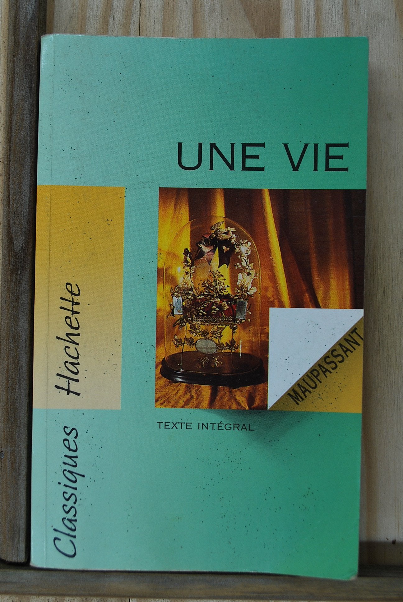 Une vie, numéro 104 9782011679024