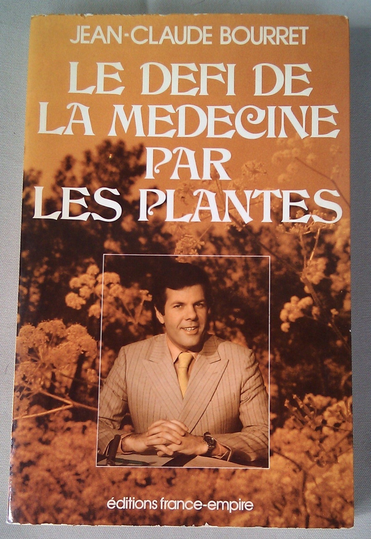 Le defi de la medecine par les plantes 9782704805273