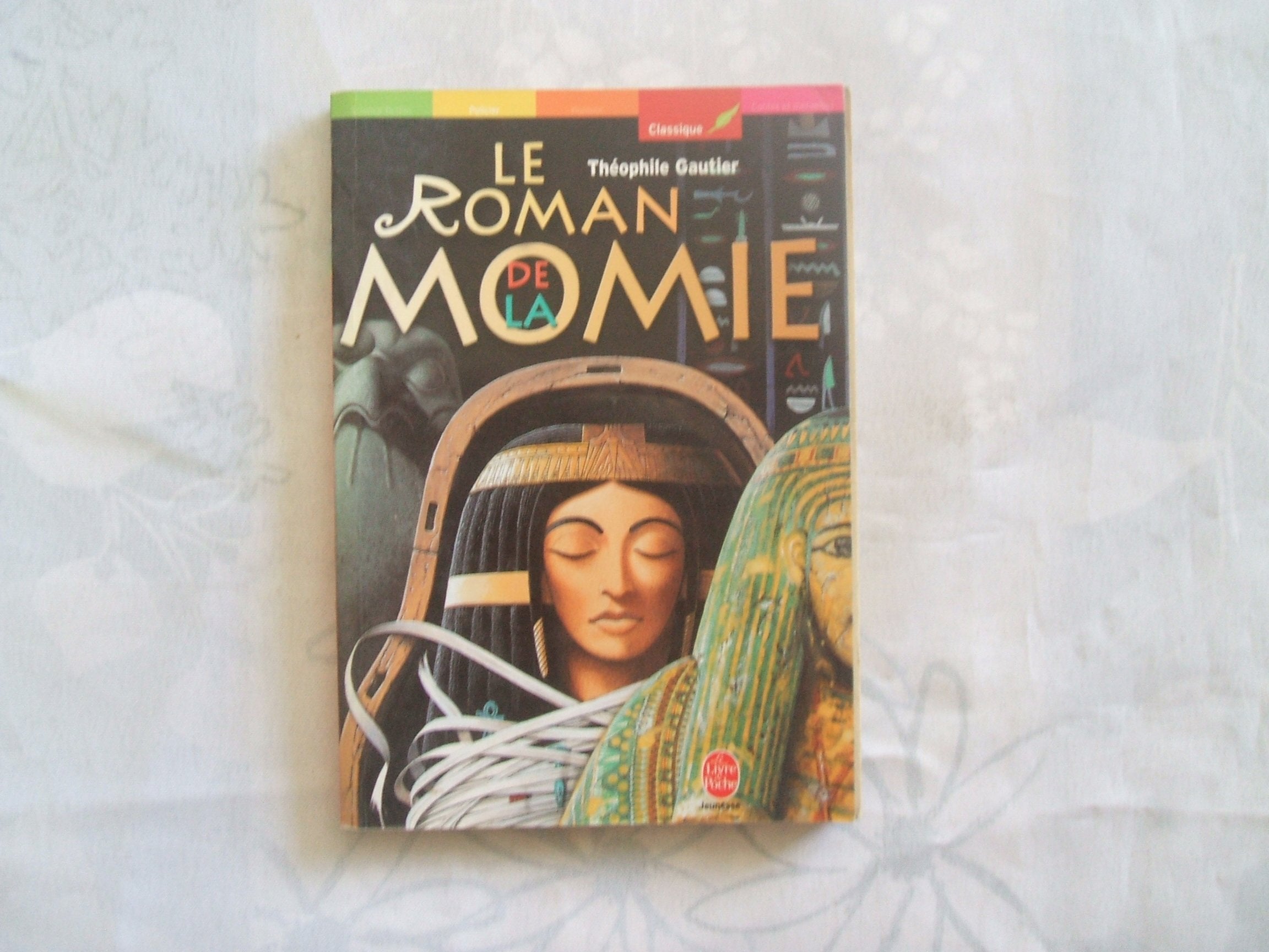 Le Roman de la momie 9782013222334