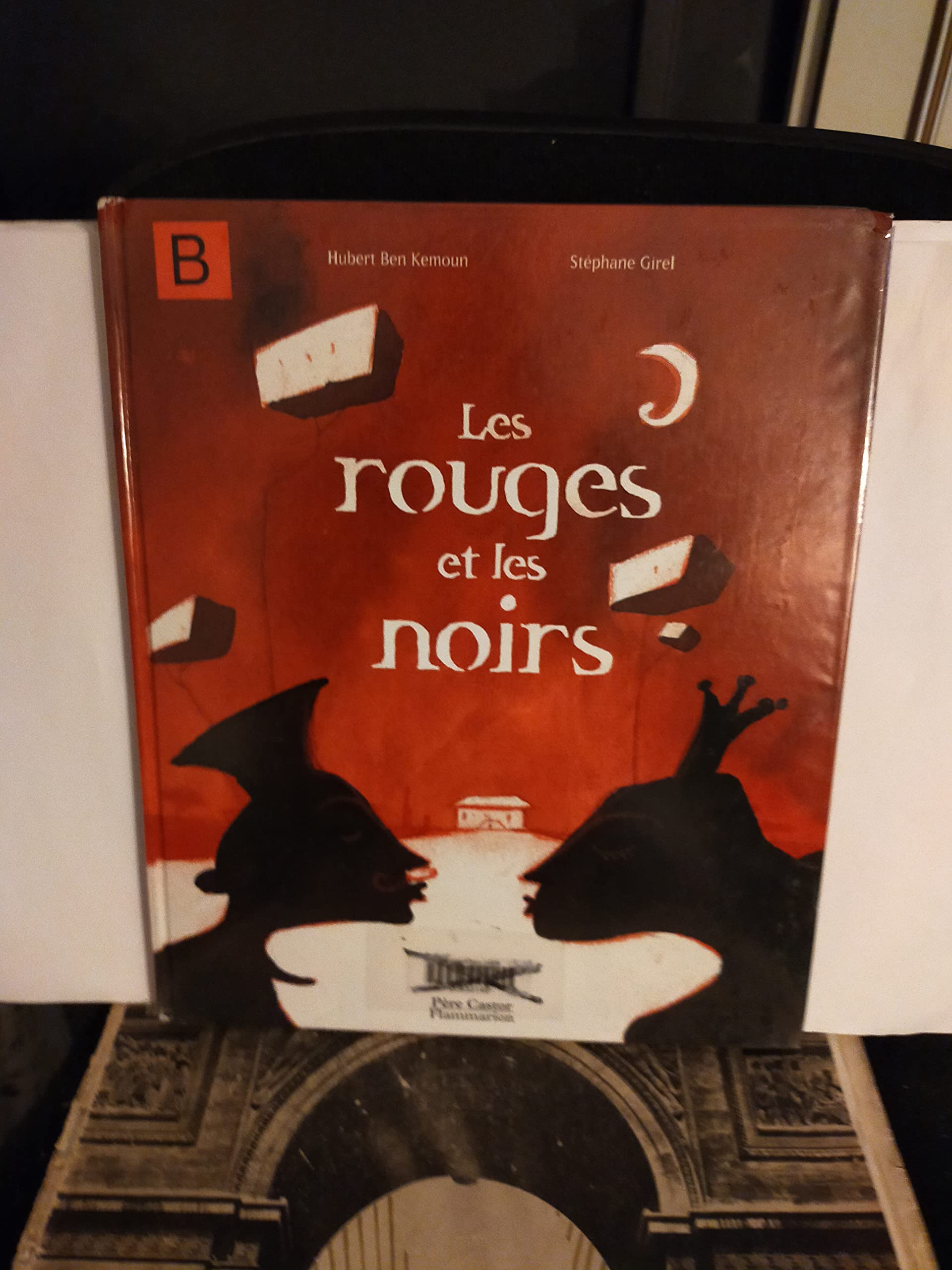 Les Rouges et les Noirs 9782081612716