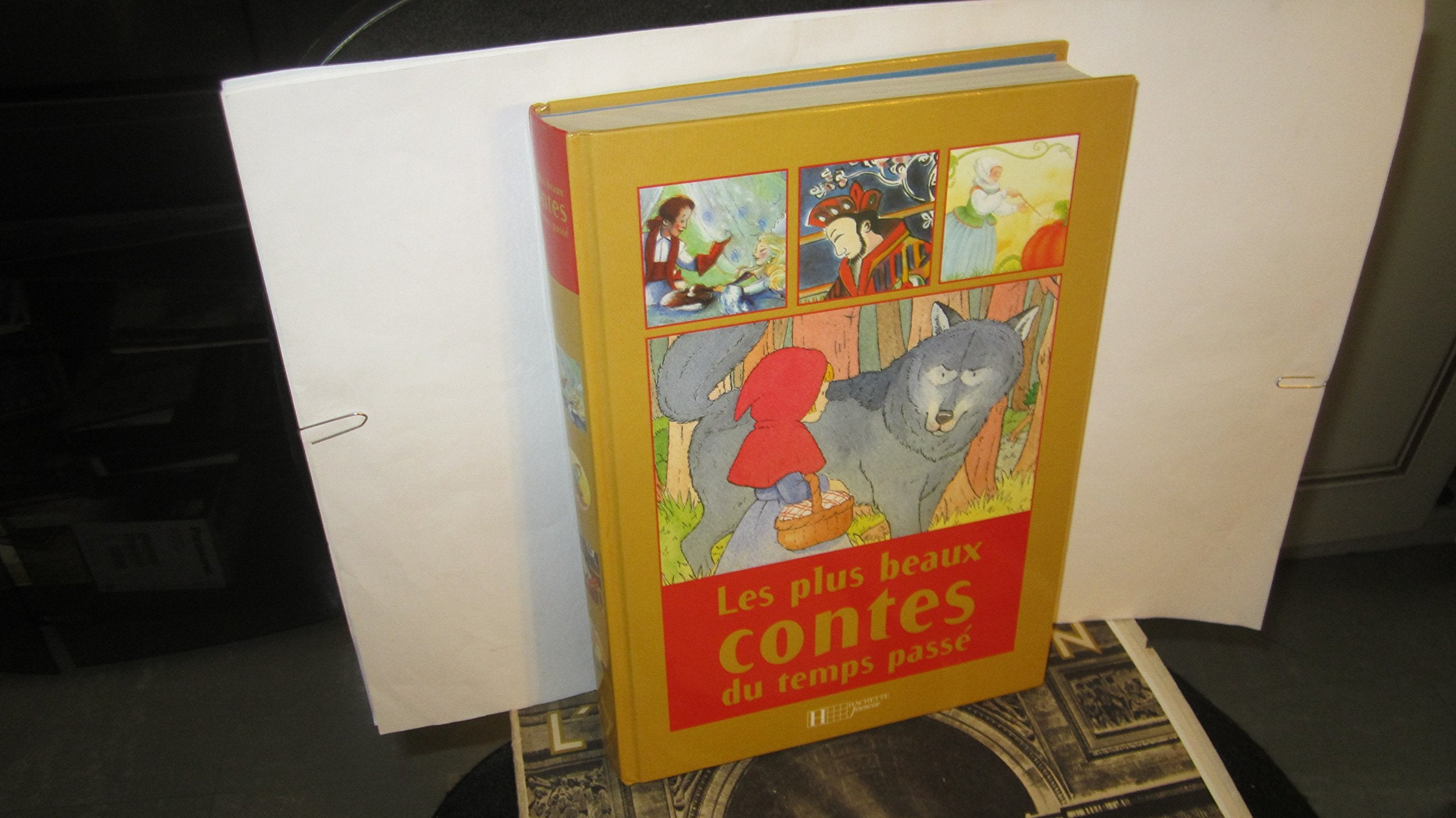 Les plus beaux contes du temps passé 9782012231047