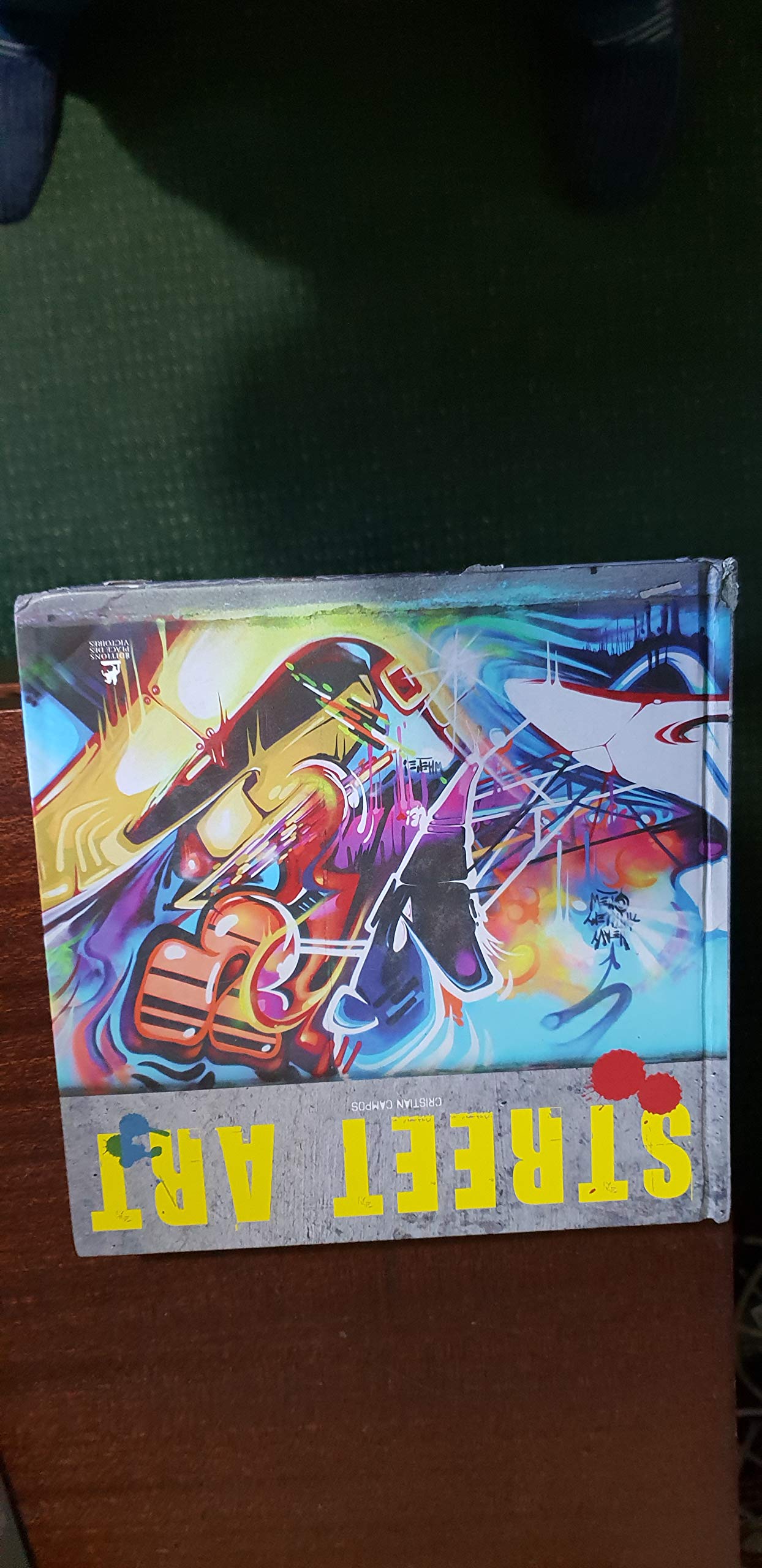 Street Art 9782809910667