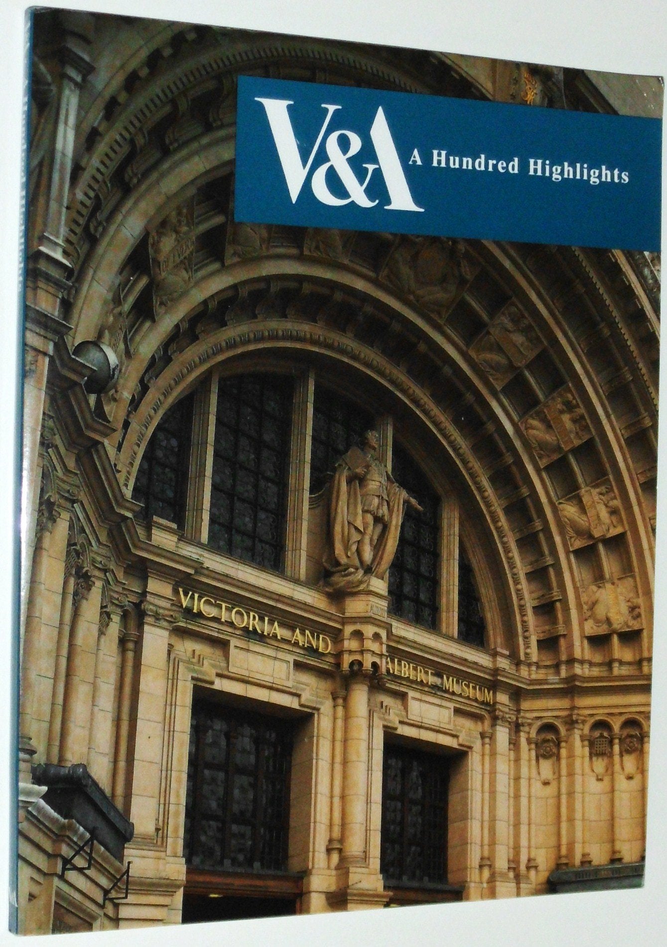 V & A: A Hundred Highlights 9781851771837