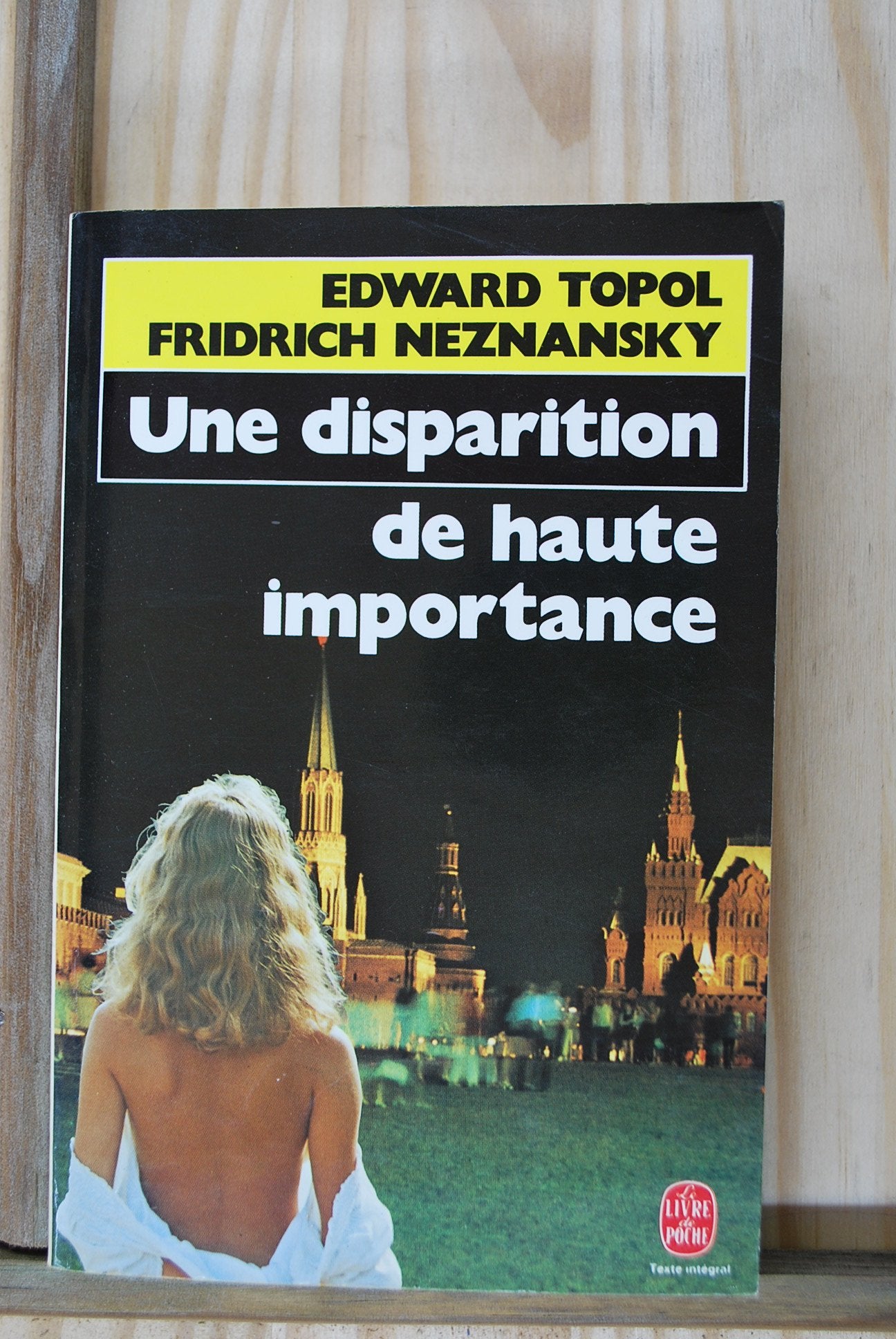 UNE DISPARITION DE HAUTE IMPORTANCE 9782253036241