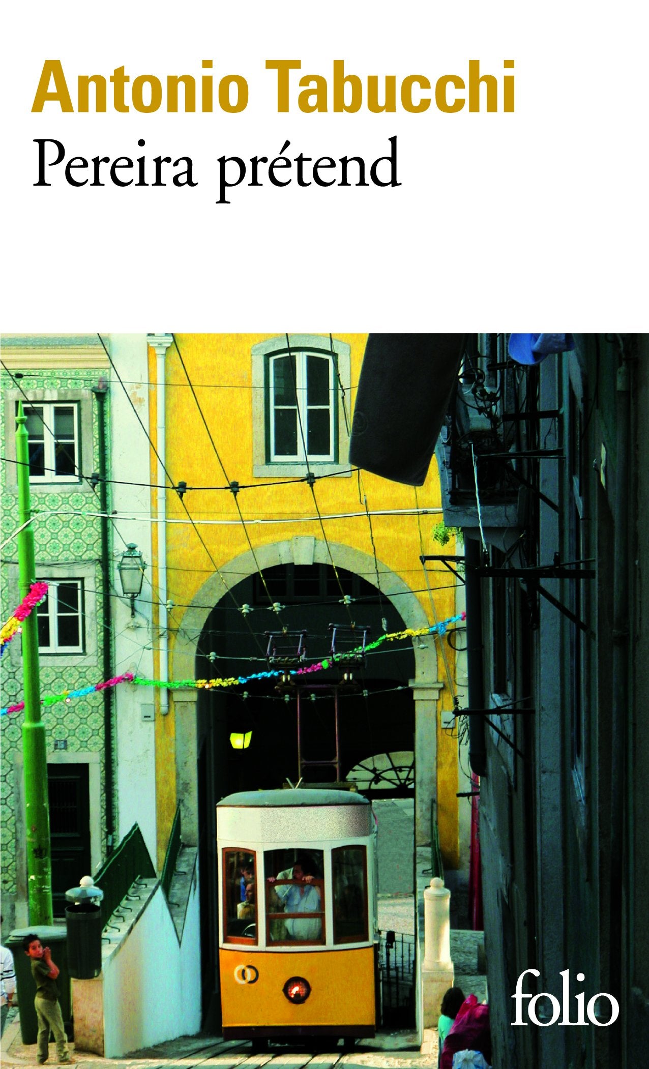 Pereira prétend: Un témoignage 9782070338429