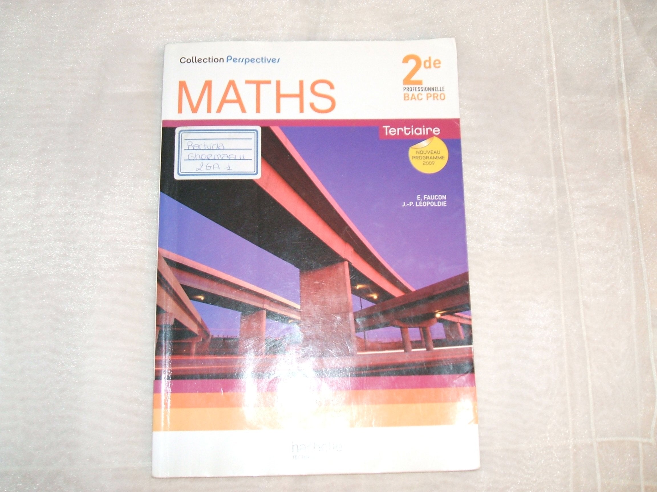 Perspectives Maths 2de Bac Pro Tertiaire (C) - Livre élève - Ed.2009 9782011807410