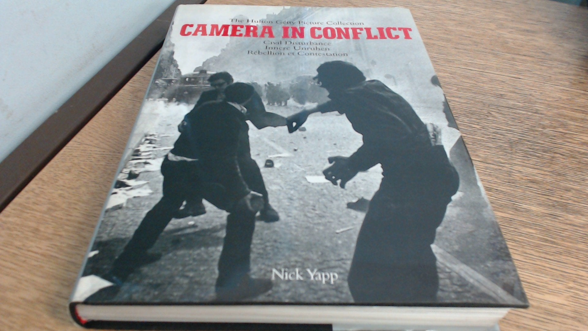 Camera in Conflicts, tome 2 9783895082443