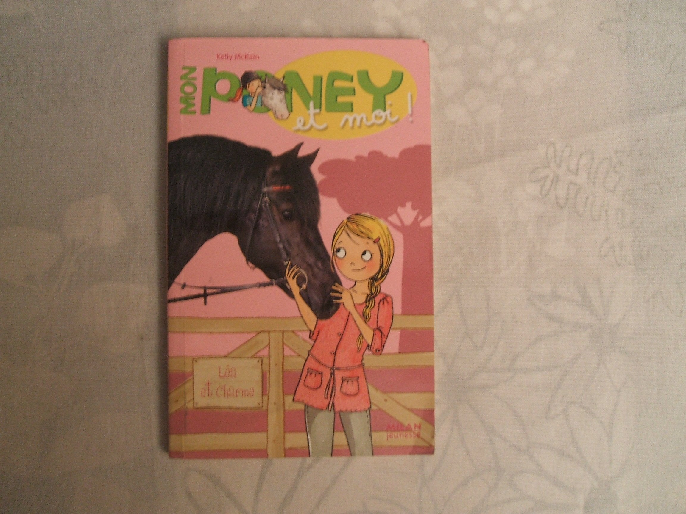 Léa et Charme 9782745932716