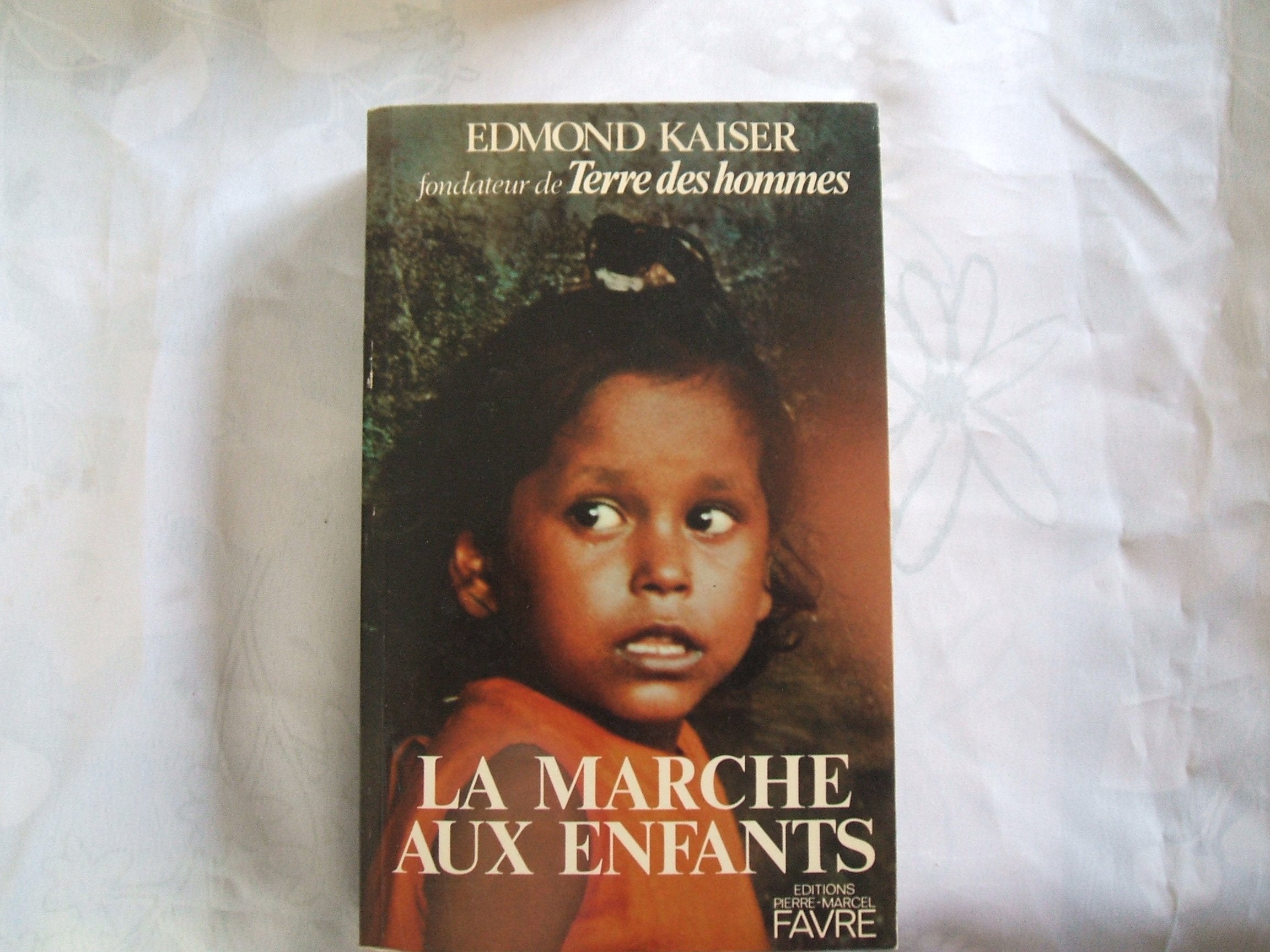 La Marche aux enfants 9782828900380