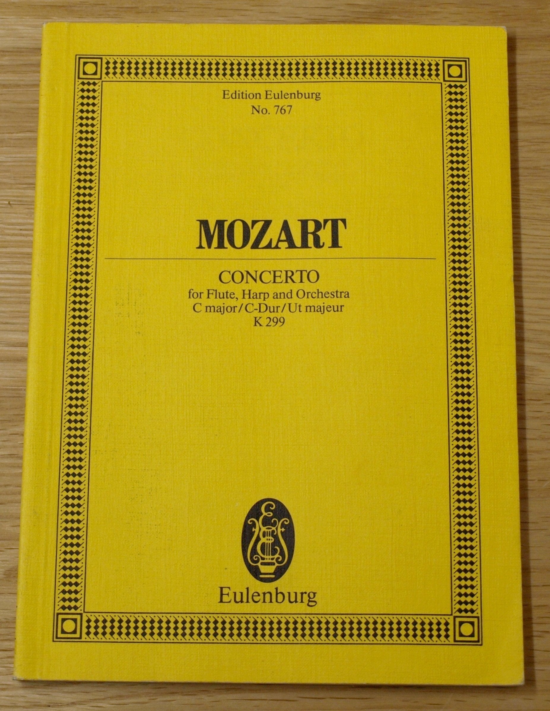 Concerto Ut majeur: KV 299. flute, harp and orchestra. Partition d'étude. 9783795768522