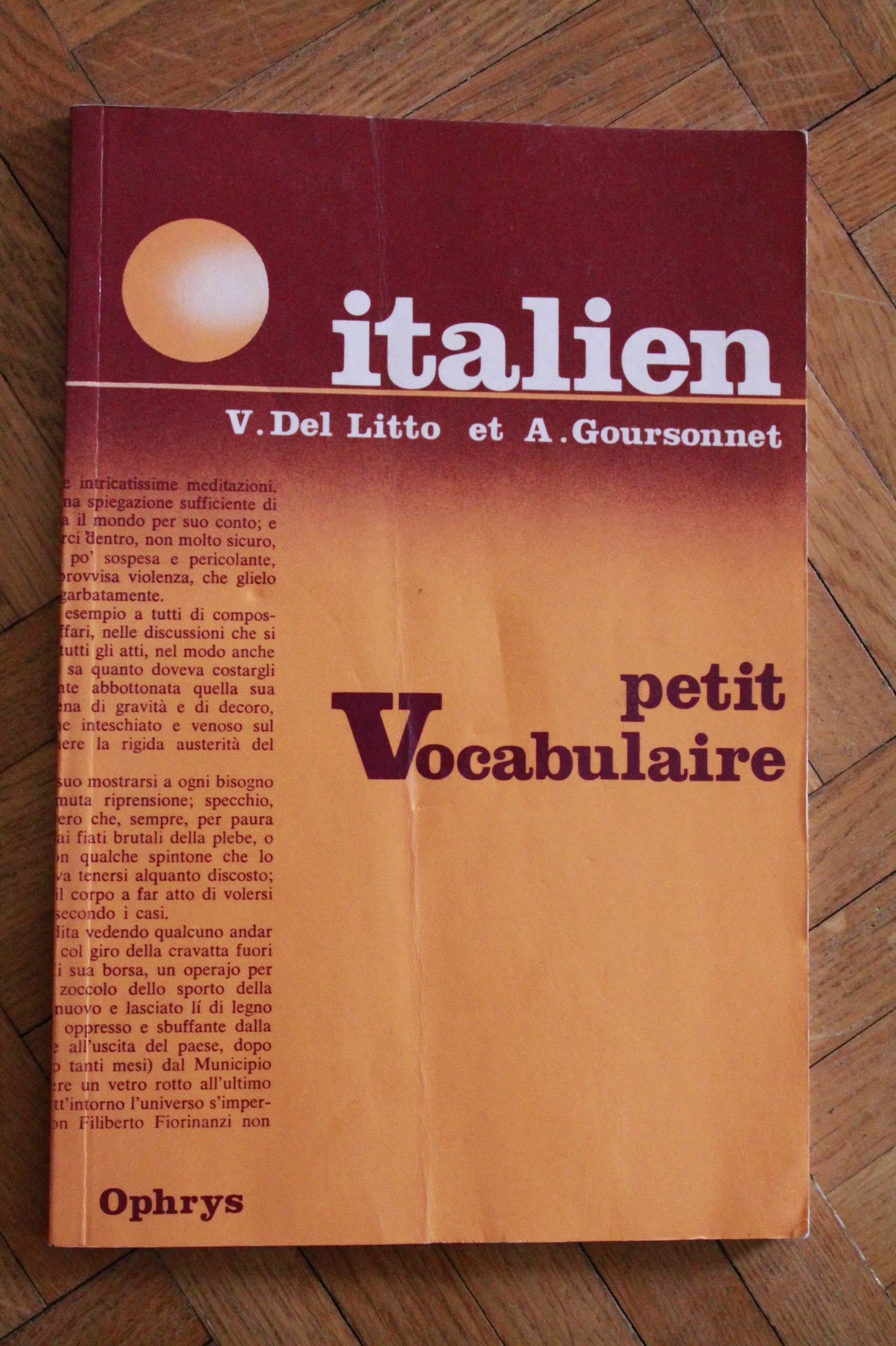Petit vocabulaire italien 9782708000841