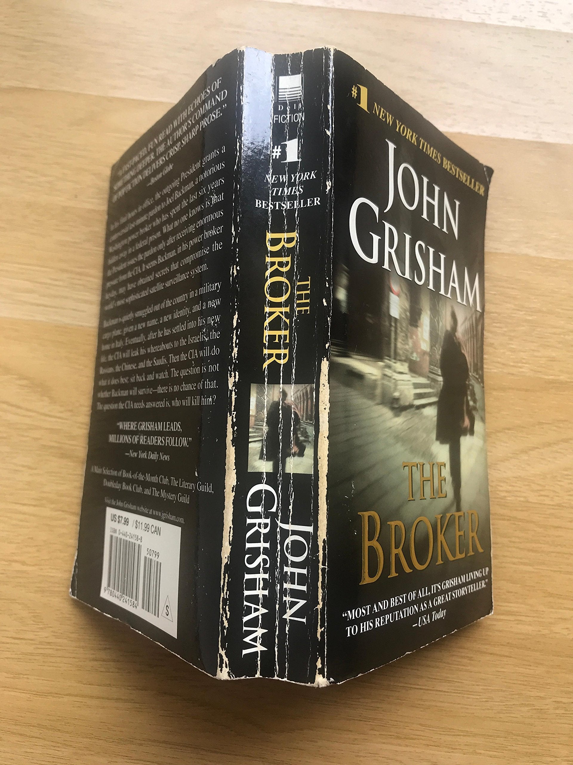 The Broker: A Novel 9780440241584