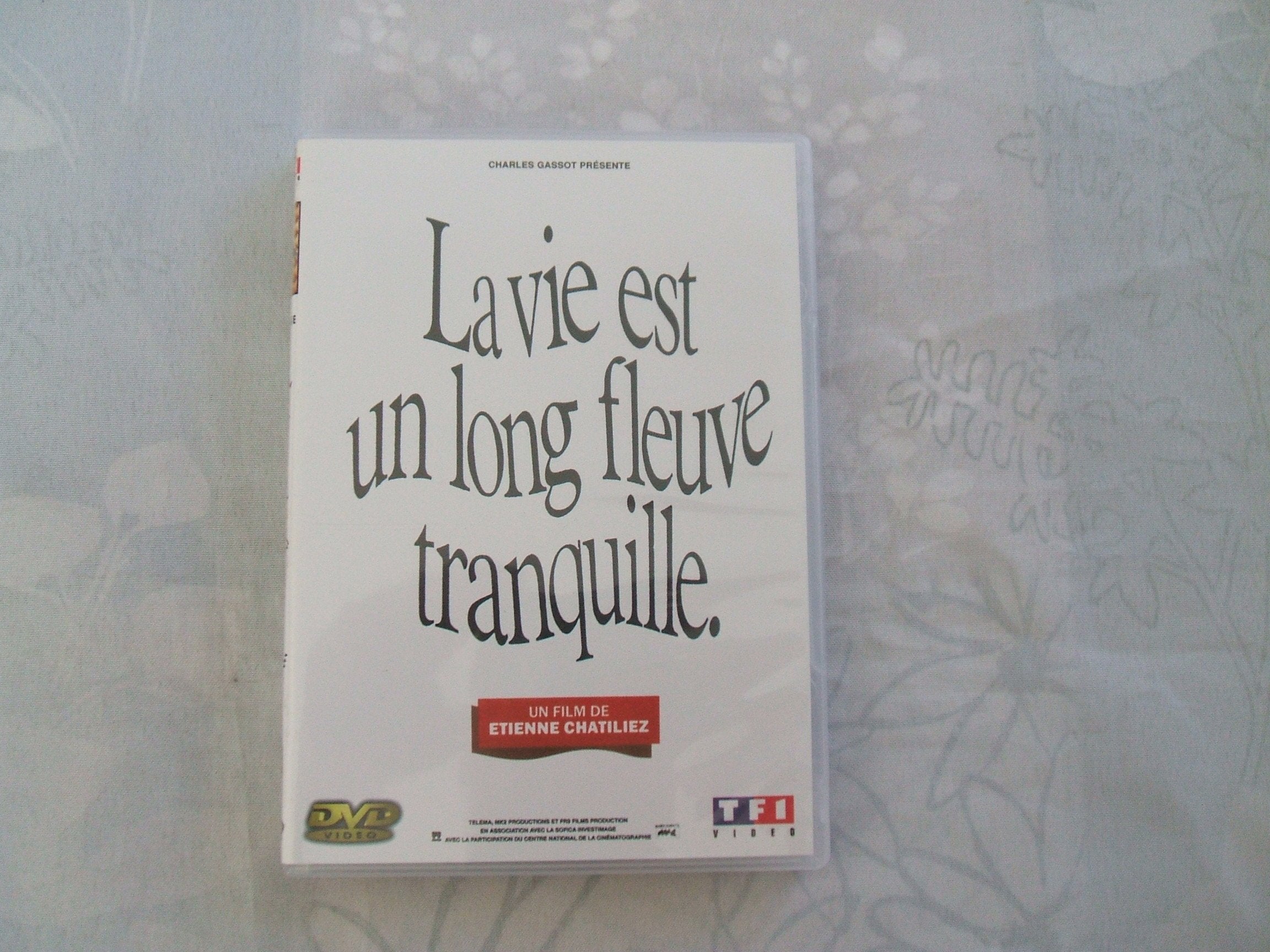 La Vie est Un Long fleuve Tranquille [Édition Single] 3384442037969