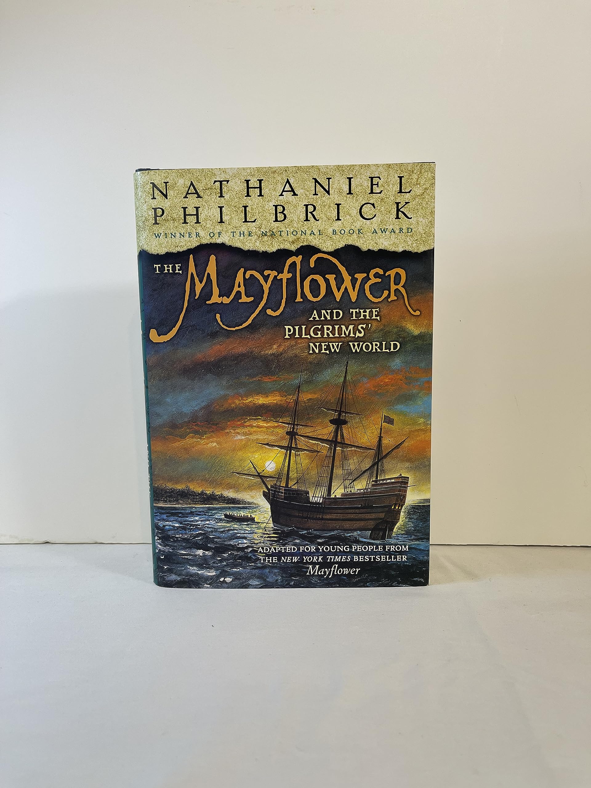 The Mayflower and The Pilgrims' New World 9780399247958