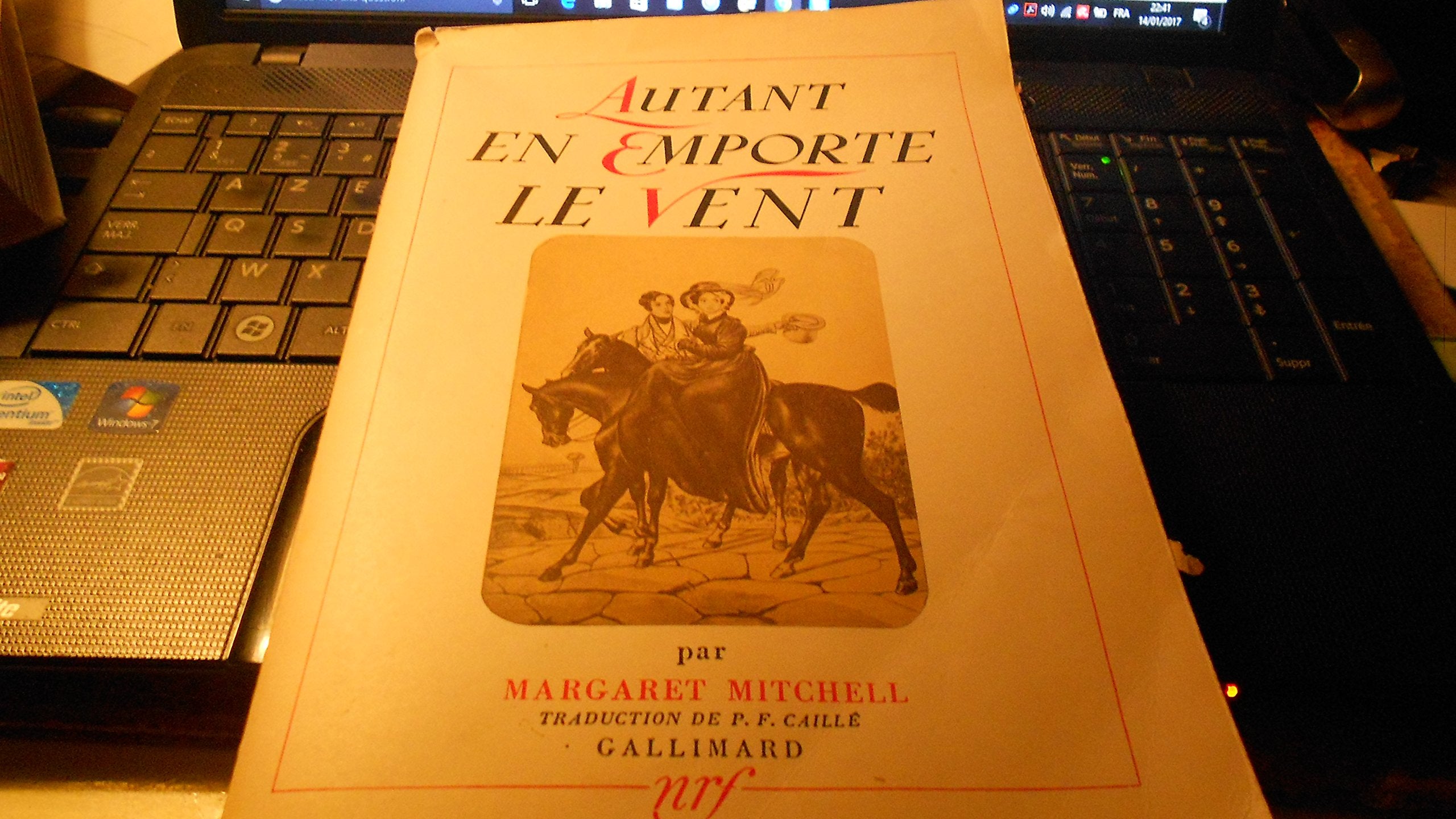 Margaret Mitchell. Autant en emporte le vent : EGone with the winde, roman traduit de l'anglais par Pierre-François Caillé 