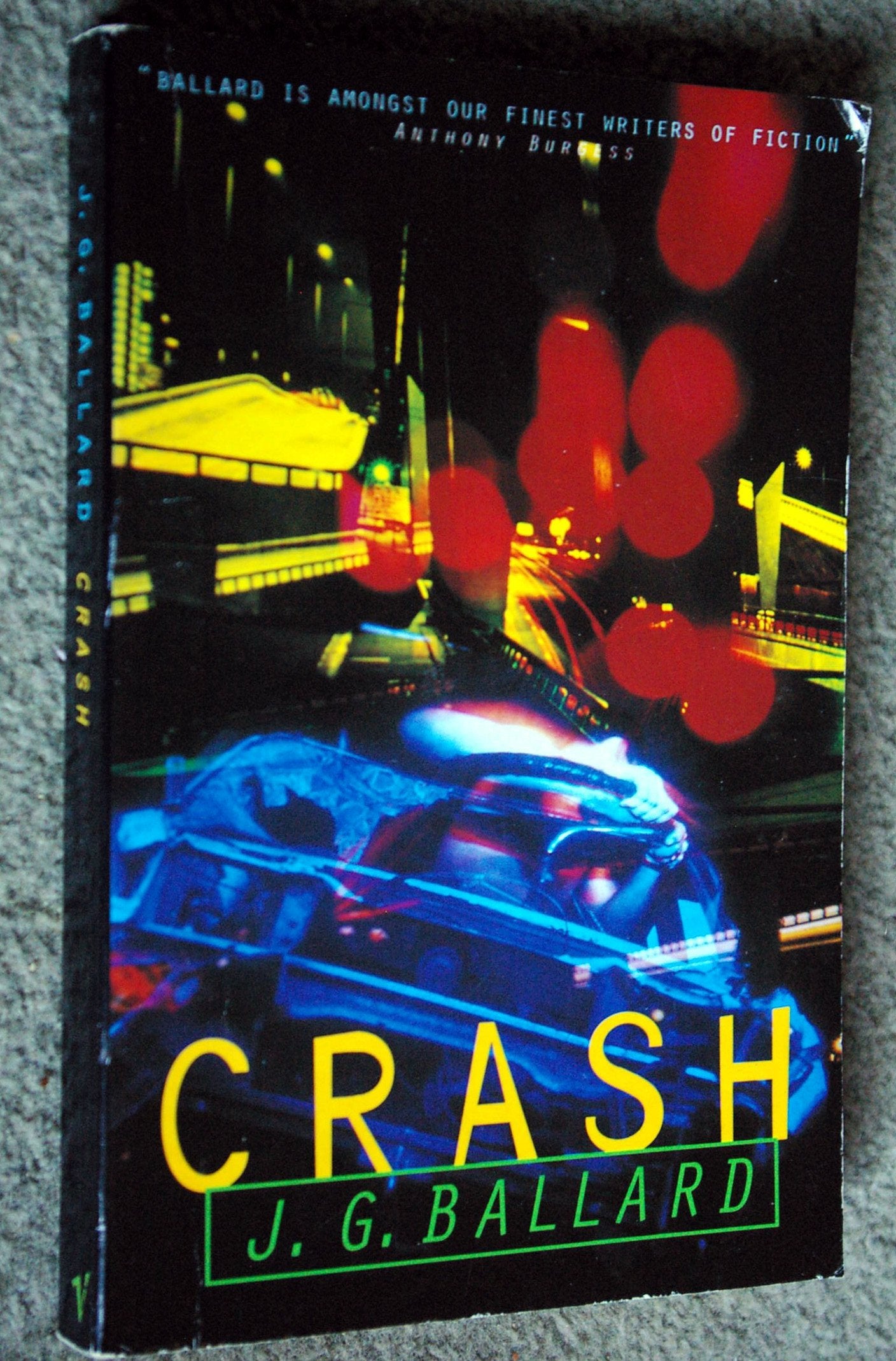 Crash 9780099334910