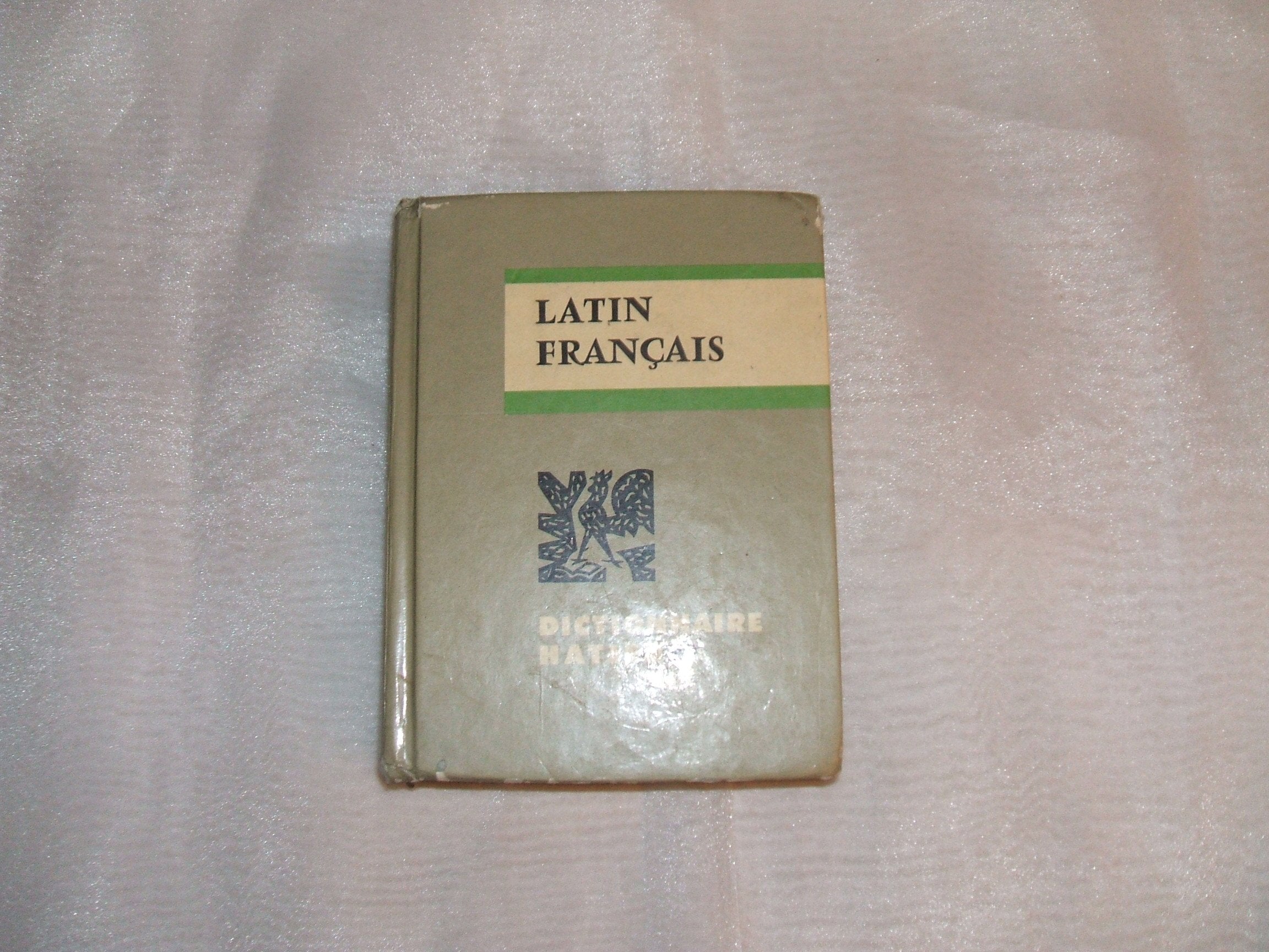 Dictionnaire Latin-Francais 9782218005312