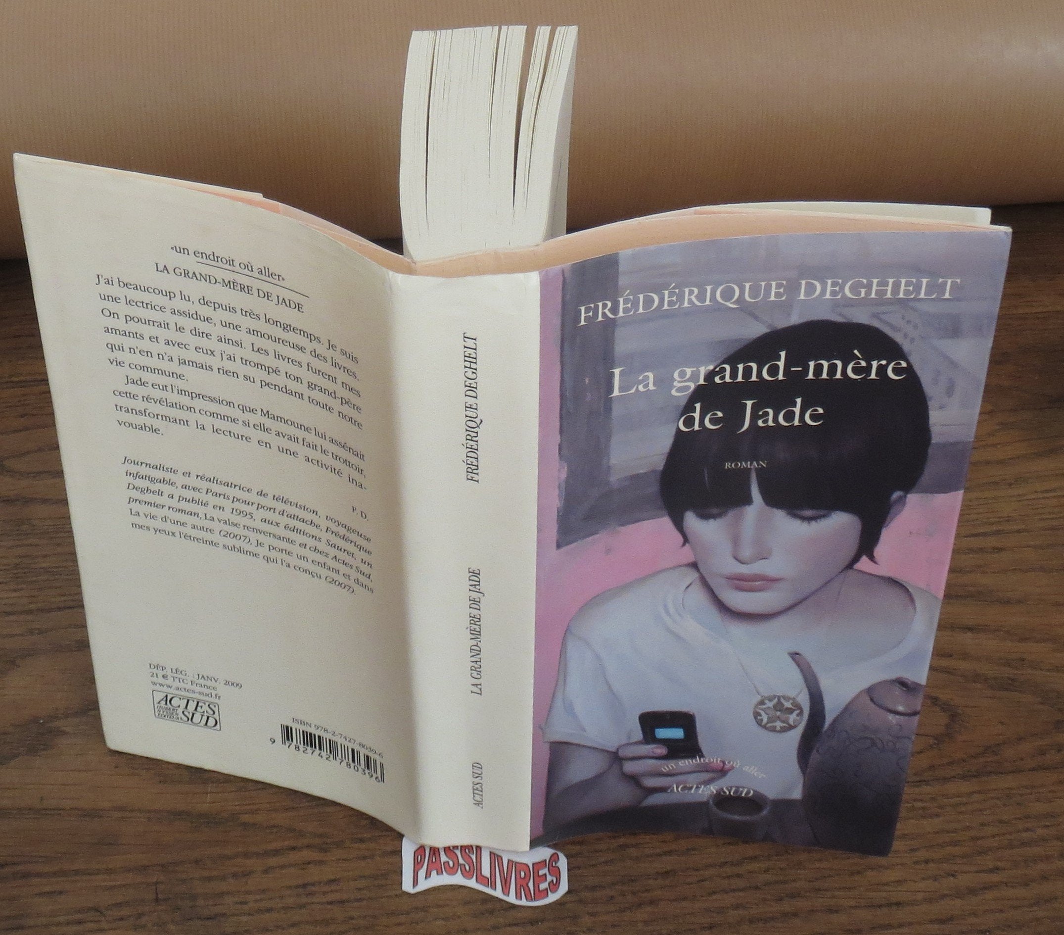 La grand-mère de Jade 9782330010607